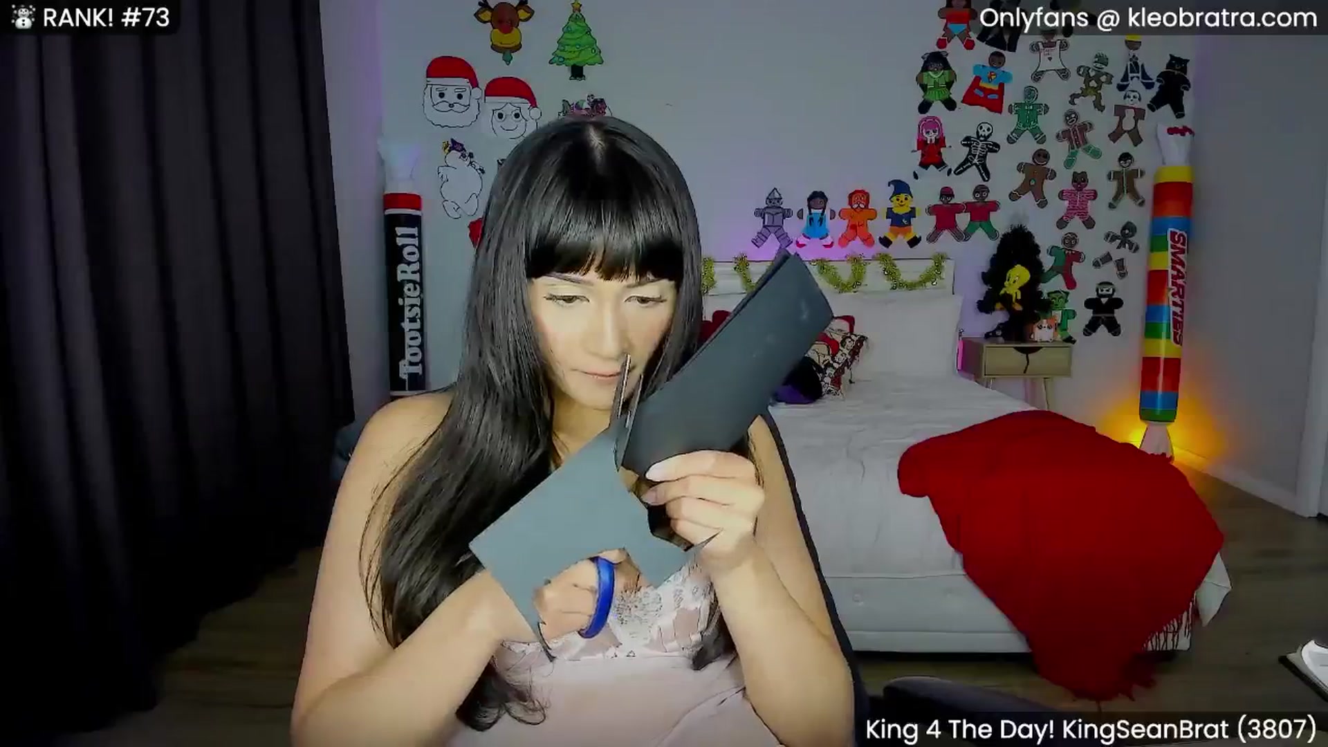 Gallery image thumbnail from KleoBratra's myfreecams stream on, 12/08/2024, 13:31 image 17 of 20