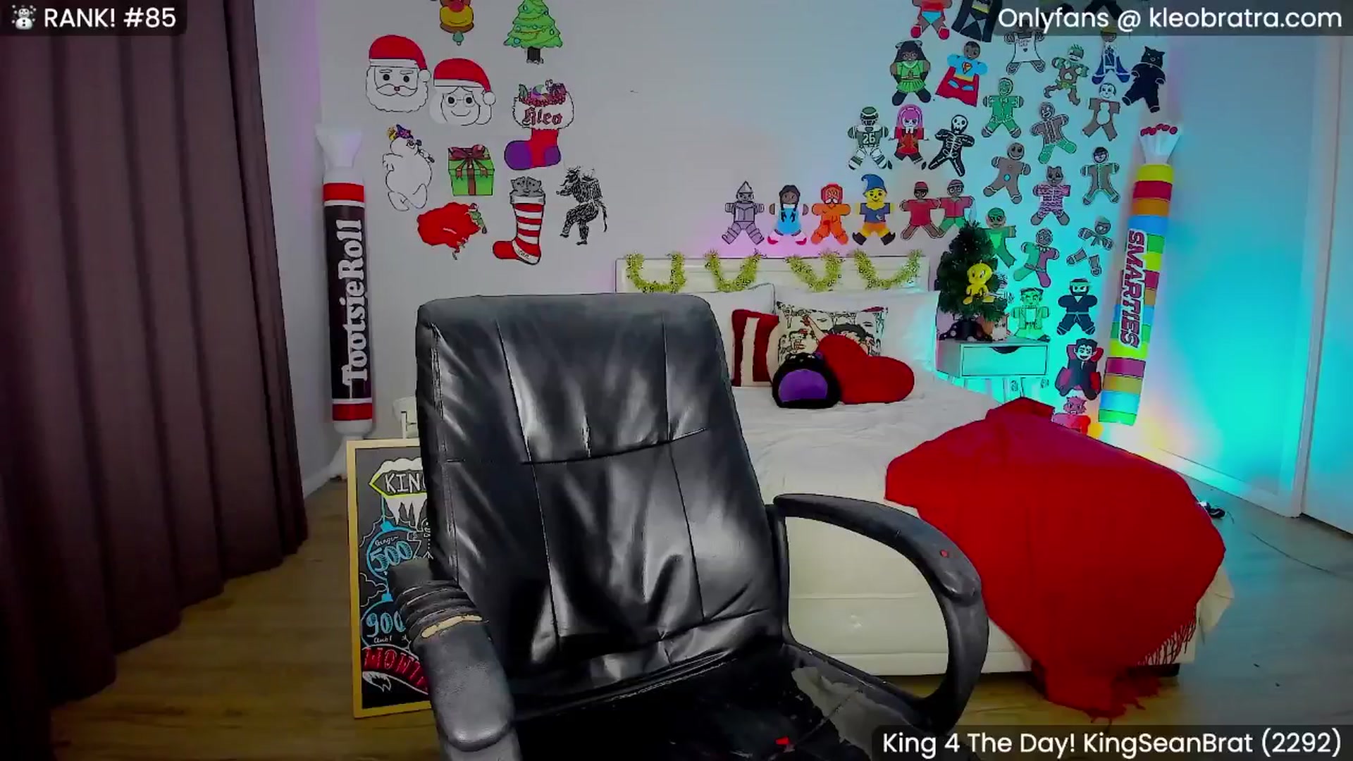 Gallery image thumbnail from KleoBratra's myfreecams stream on, 12/10/2024, 09:39 image 18 of 20