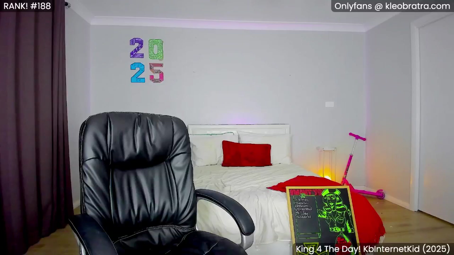 Gallery image thumbnail from KleoBratra's myfreecams stream on, 01/13/2025, 12:15 image 9 of 20