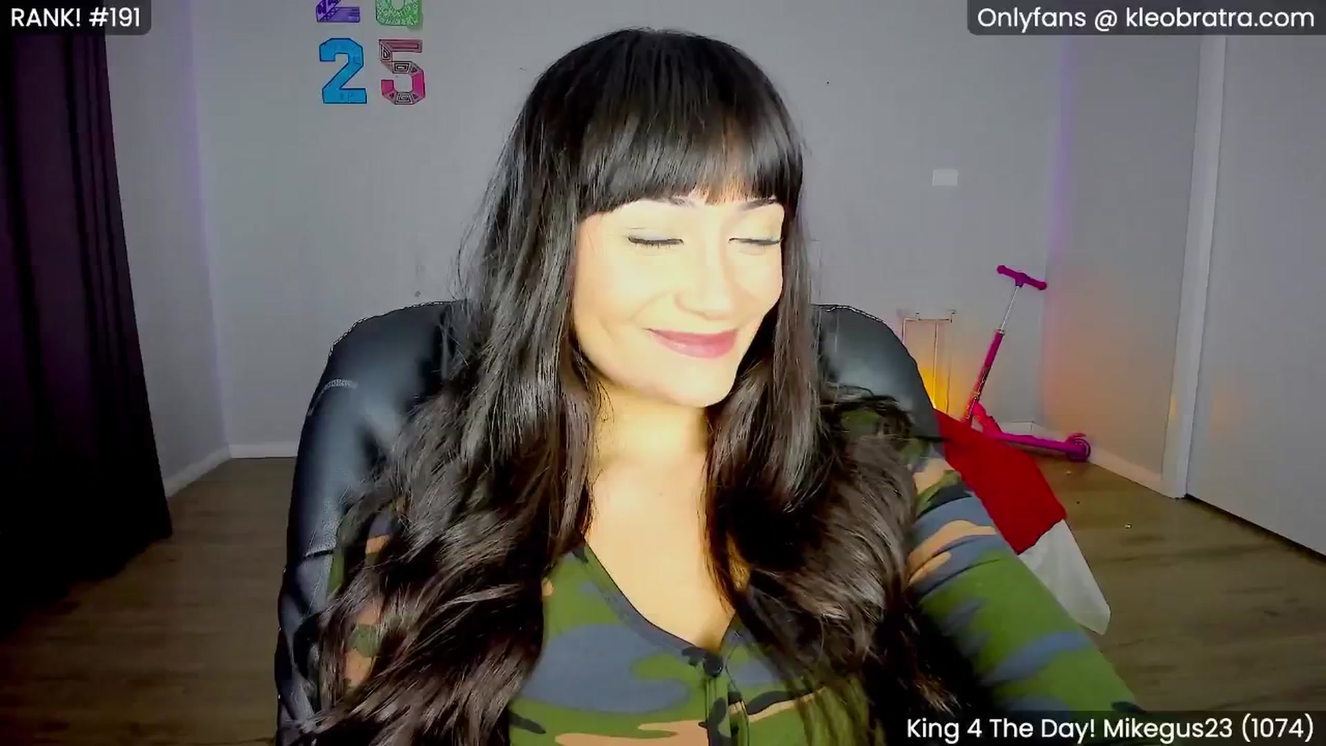 Gallery image thumbnail from KleoBratra's myfreecams stream on, 01/15/2025, 07:15 image 5 of 20
