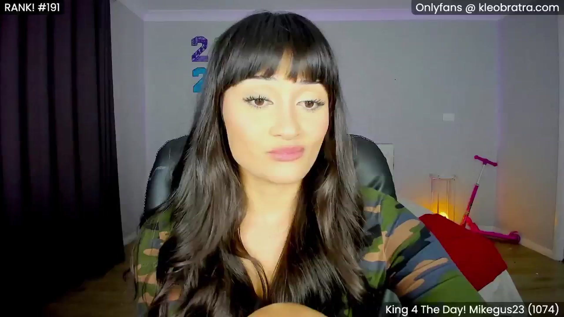 Gallery image thumbnail from KleoBratra's myfreecams stream on, 01/15/2025, 07:15 image 6 of 20