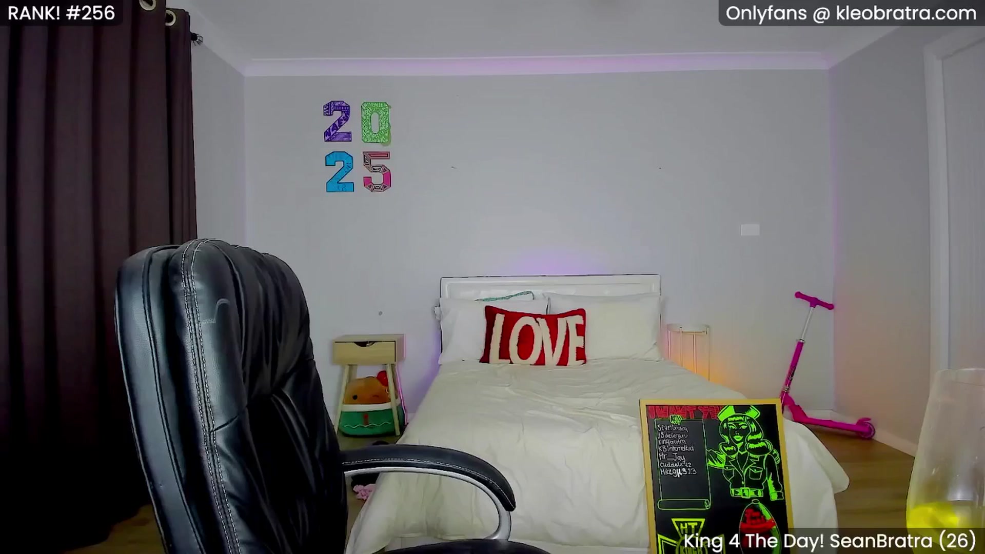 Gallery image thumbnail from KleoBratra's myfreecams stream on, 01/23/2025, 06:04 image 11 of 20