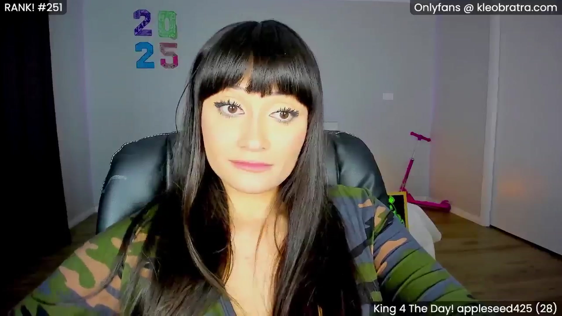 Gallery image thumbnail from KleoBratra's myfreecams stream on, 01/23/2025, 16:42 image 4 of 20