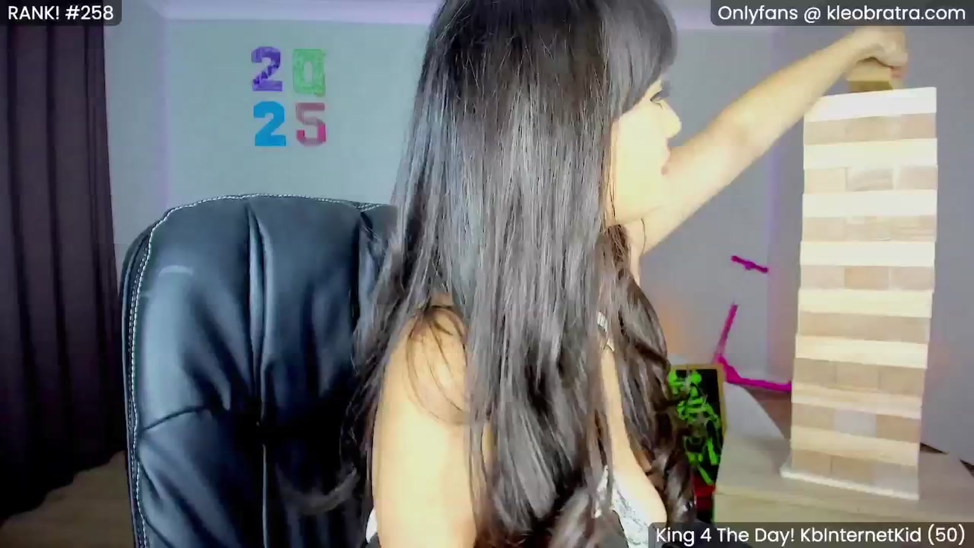 Gallery image thumbnail from KleoBratra's myfreecams stream on, 01/24/2025, 11:15 image 1 of 20