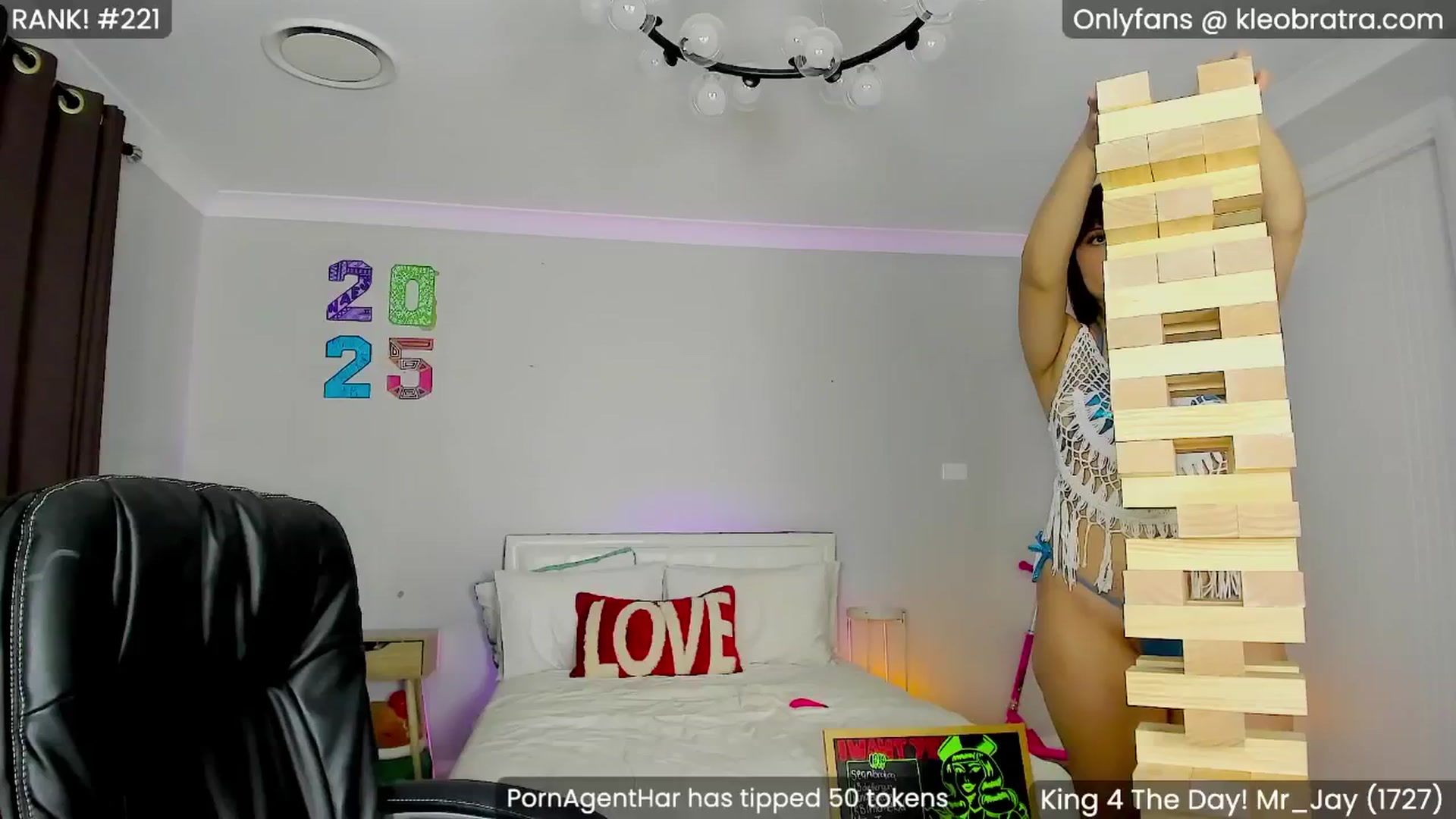Gallery image thumbnail from KleoBratra's myfreecams stream on, 01/24/2025, 13:58 image 5 of 20