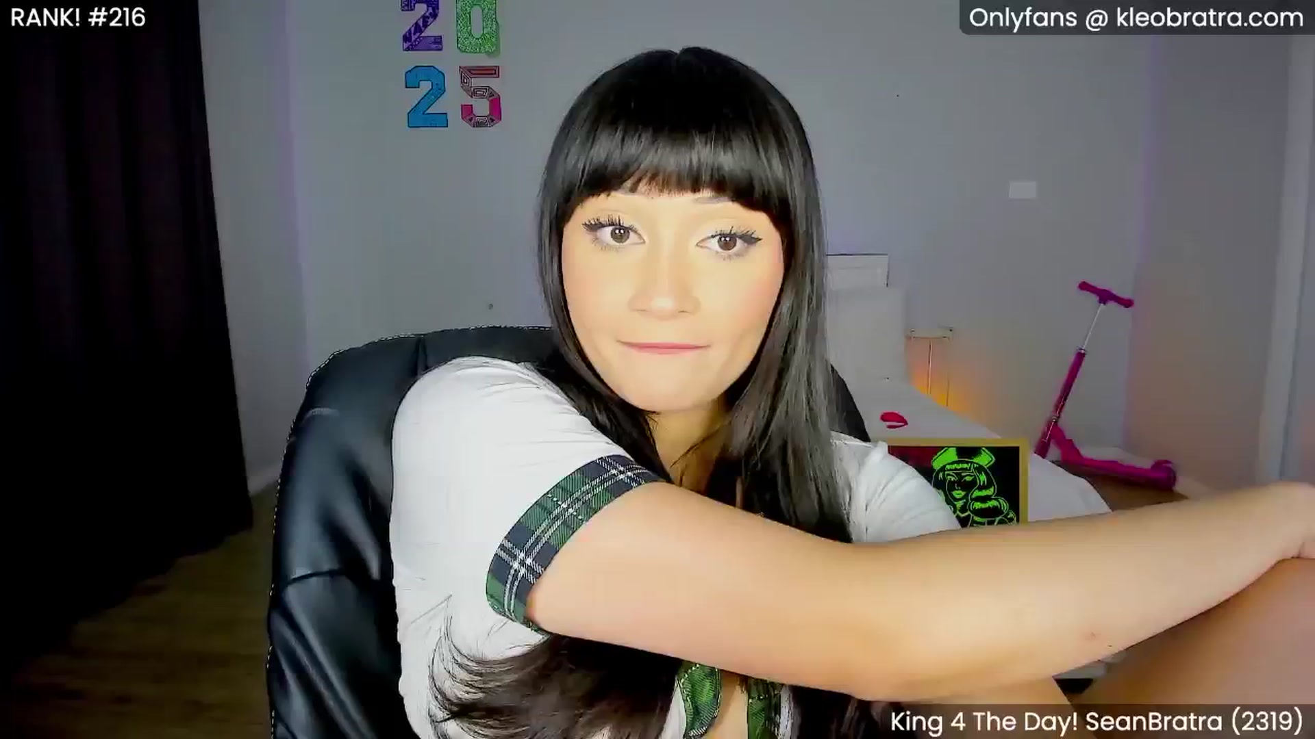 Gallery image thumbnail from KleoBratra's myfreecams stream on, 01/25/2025, 08:08 image 3 of 20