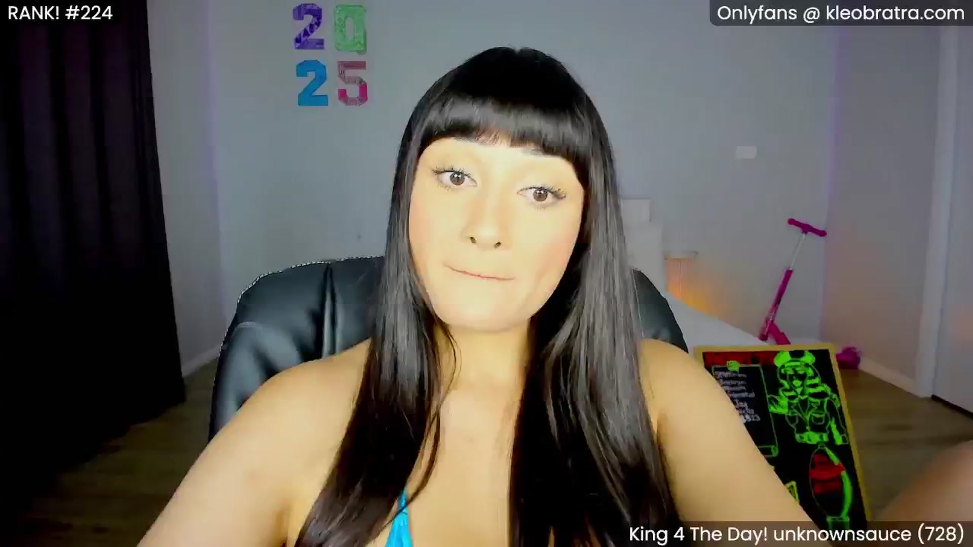 Gallery image thumbnail from KleoBratra's myfreecams stream on, 01/26/2025, 08:57 image 8 of 20