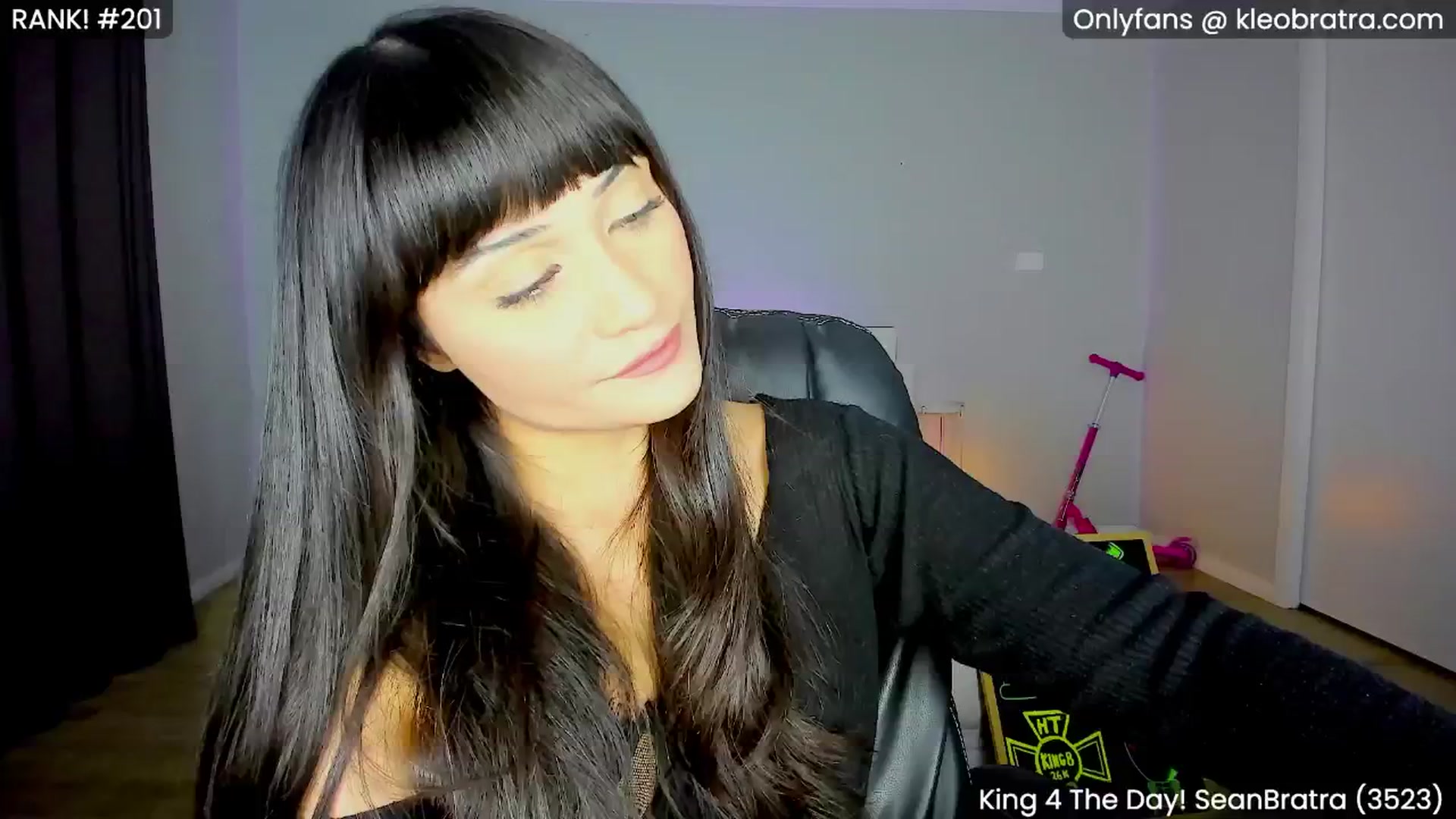 Gallery image thumbnail from KleoBratra's myfreecams stream on, 01/26/2025, 14:15 image 19 of 20