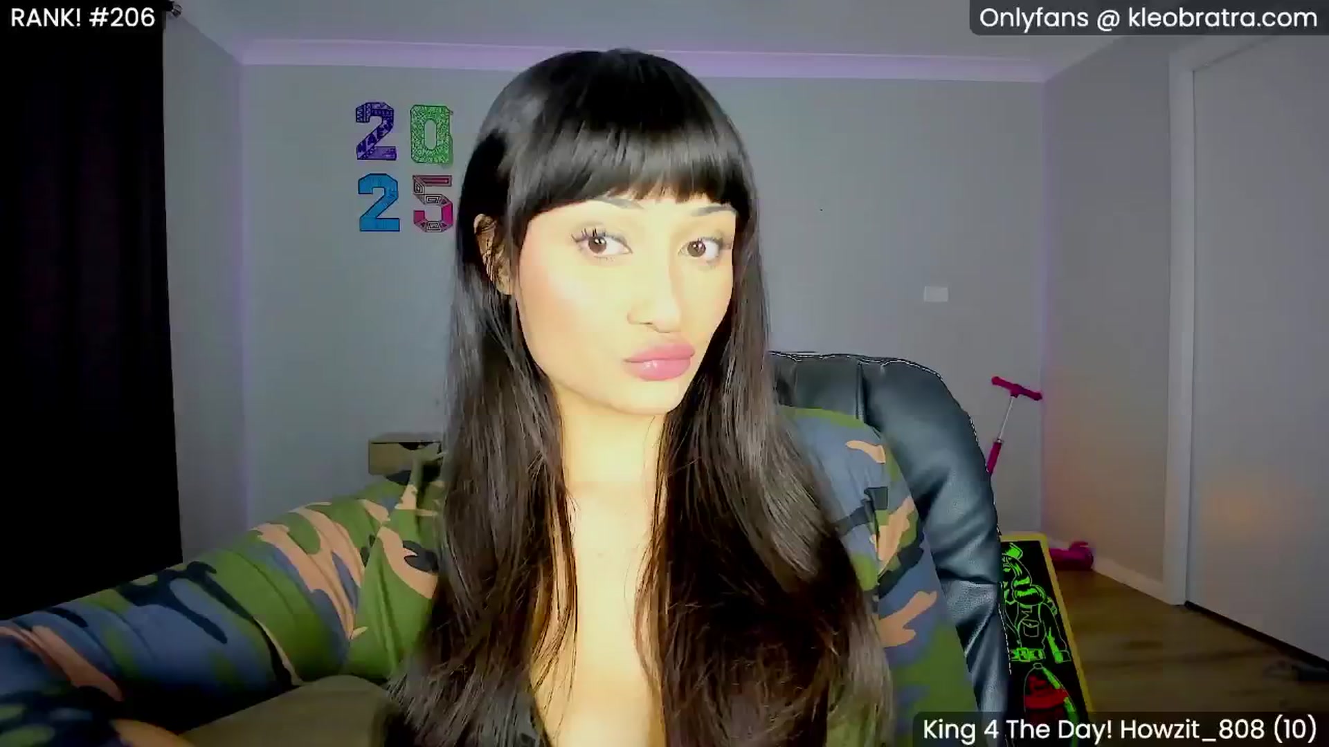 Gallery image thumbnail from KleoBratra's myfreecams stream on, 01/27/2025, 08:12 image 1 of 20