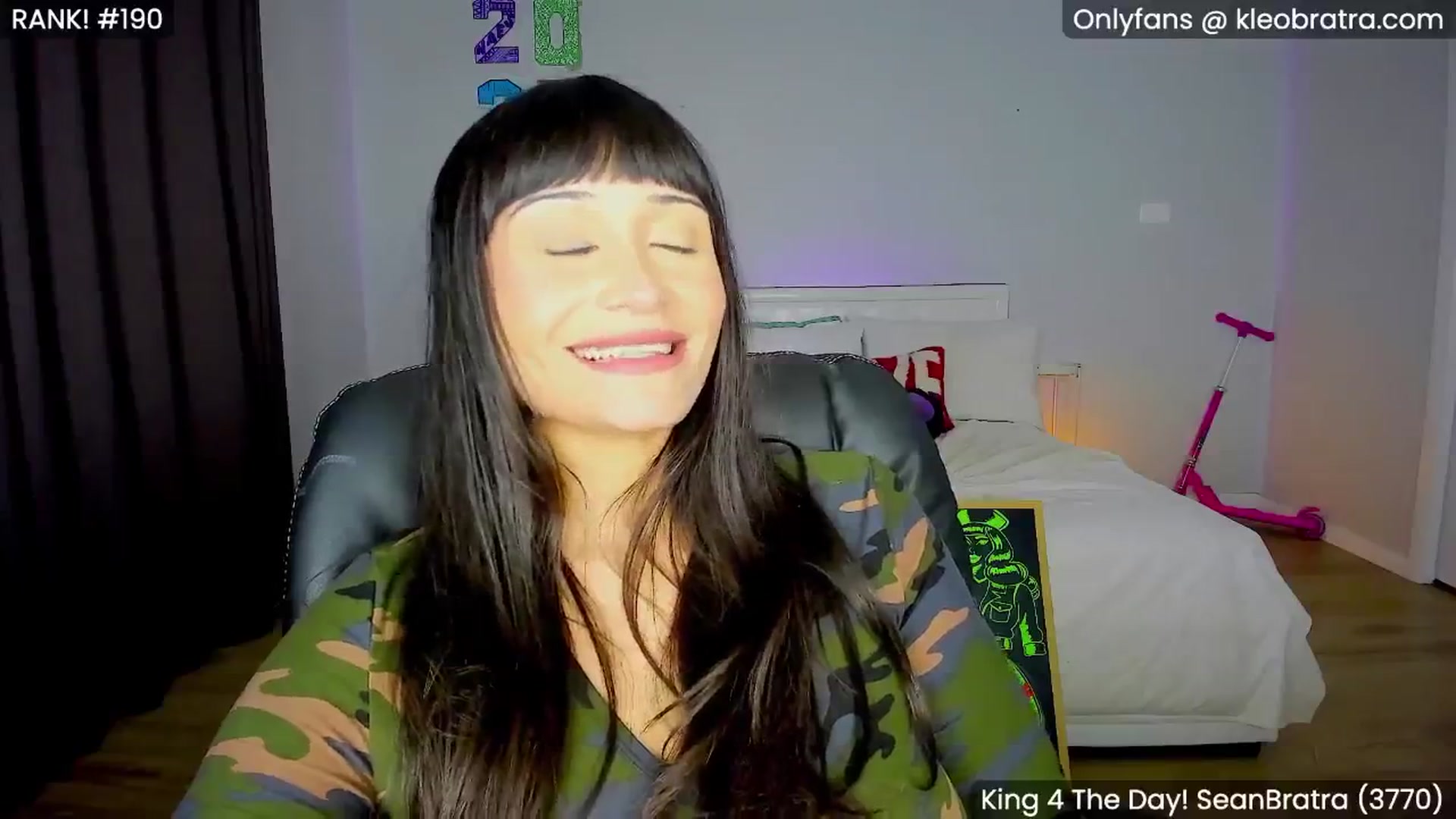 Gallery image thumbnail from KleoBratra's myfreecams stream on, 01/27/2025, 15:20 image 19 of 20
