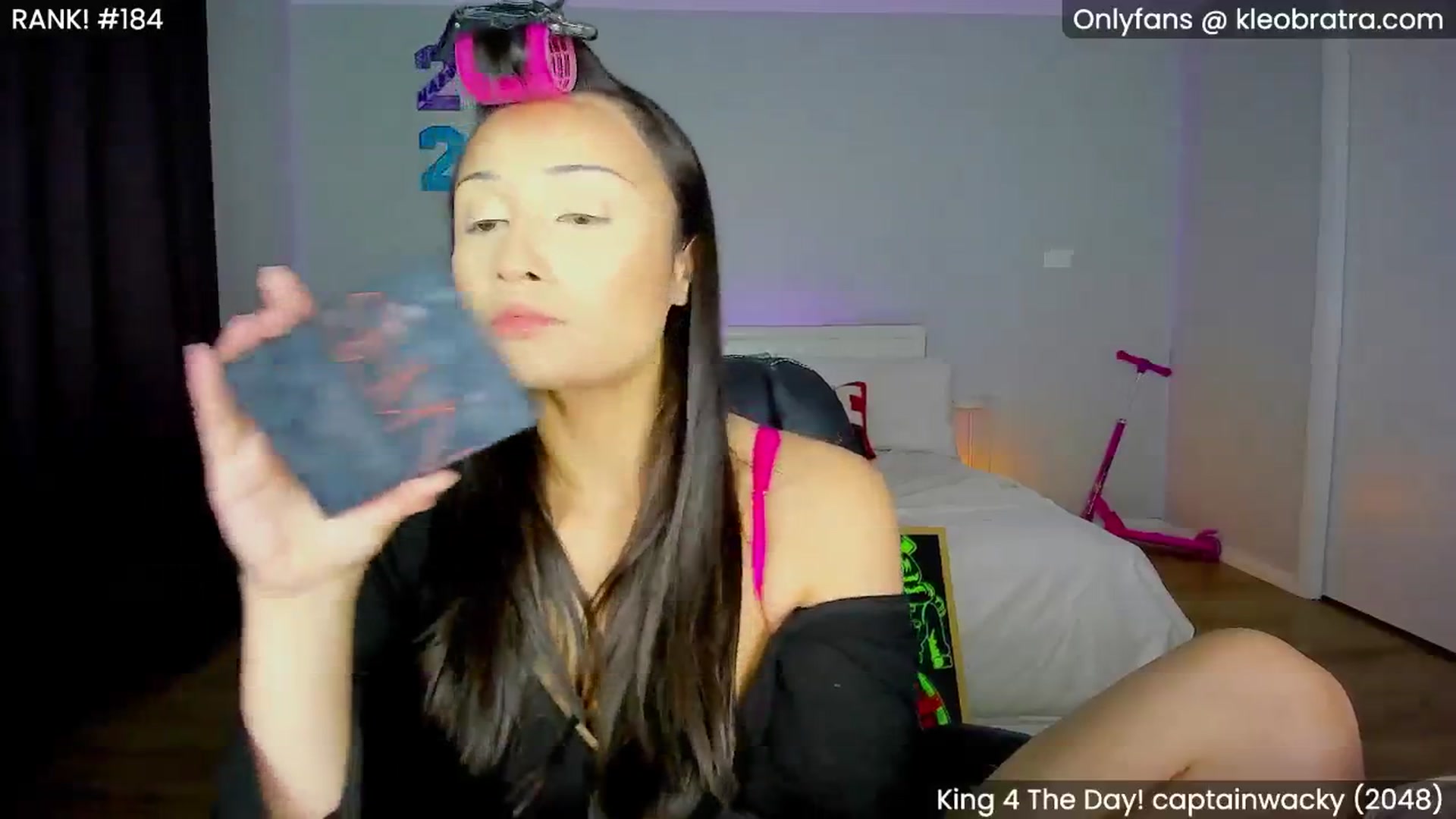Gallery image thumbnail from KleoBratra's myfreecams stream on, 01/28/2025, 08:19 image 6 of 20