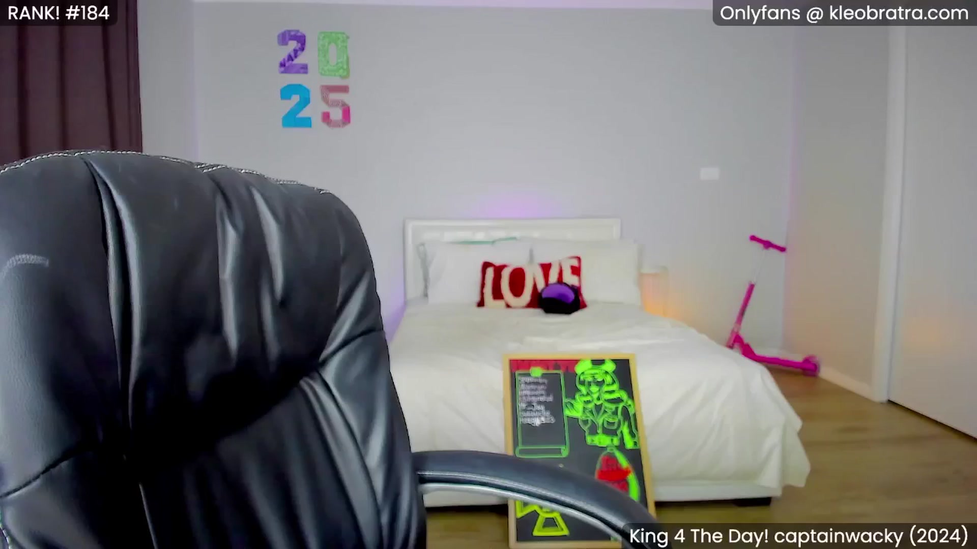 Gallery image thumbnail from KleoBratra's myfreecams stream on, 01/28/2025, 08:19 image 5 of 20