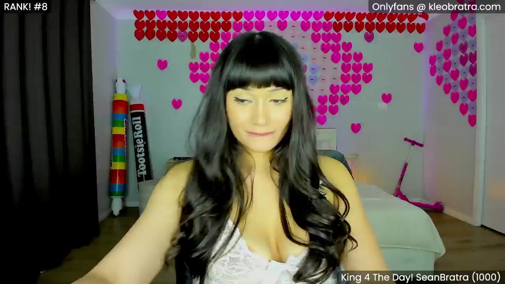 Gallery image thumbnail from KleoBratra's myfreecams stream on, 02/02/2025, 10:29 image 9 of 20