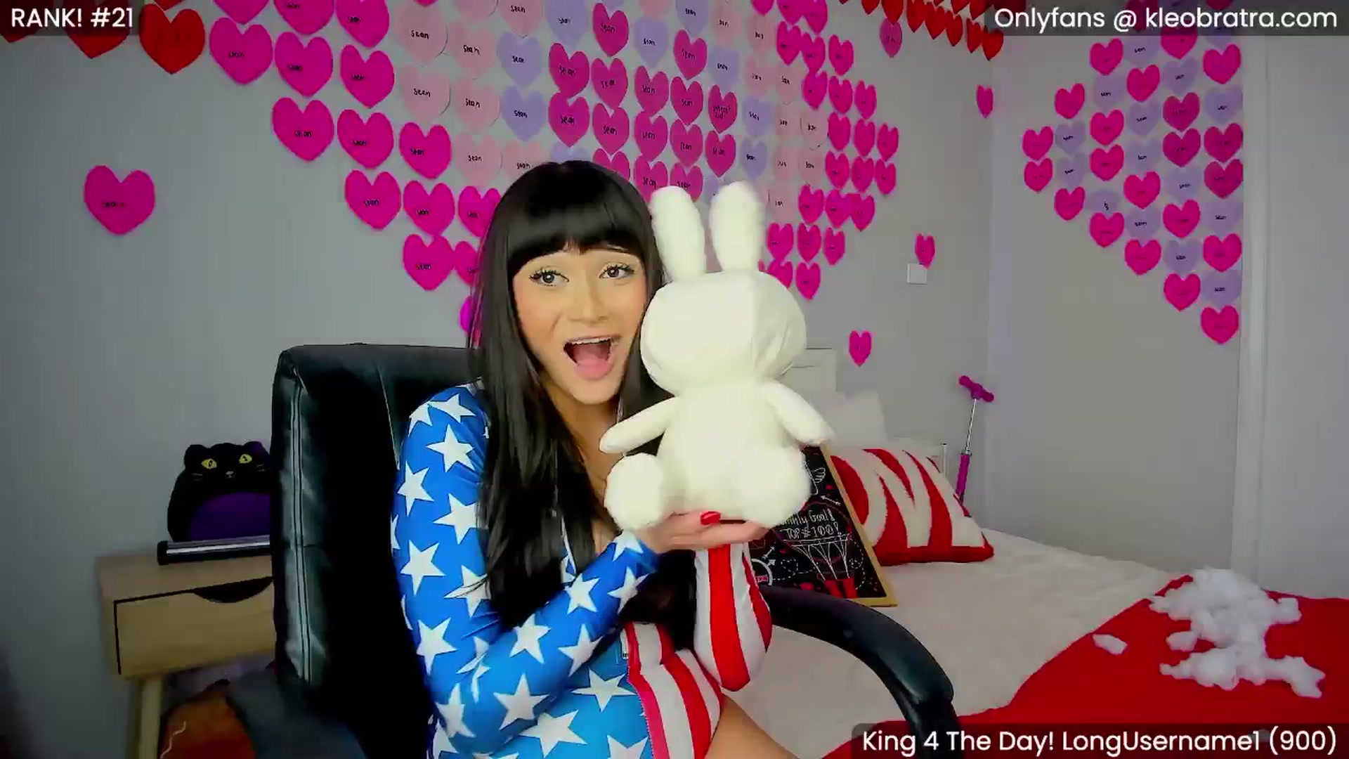 Gallery image thumbnail from KleoBratra's myfreecams stream on, 02/05/2025, 03:18 image 3 of 20