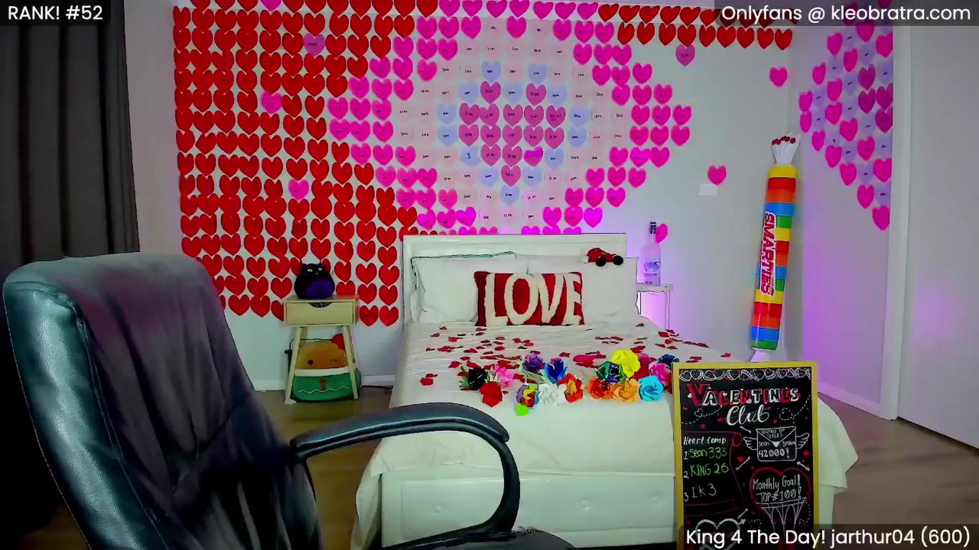 Gallery image thumbnail from KleoBratra's myfreecams stream on, 02/14/2025, 07:57 image 7 of 20