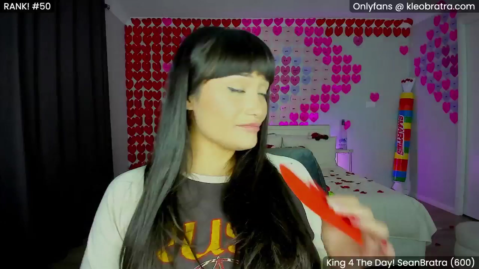Gallery image thumbnail from KleoBratra's myfreecams stream on, 02/15/2025, 12:21 image 13 of 20