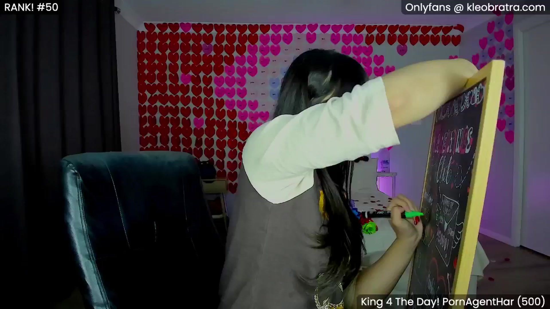 Gallery image thumbnail from KleoBratra's myfreecams stream on, 02/15/2025, 12:21 image 6 of 20