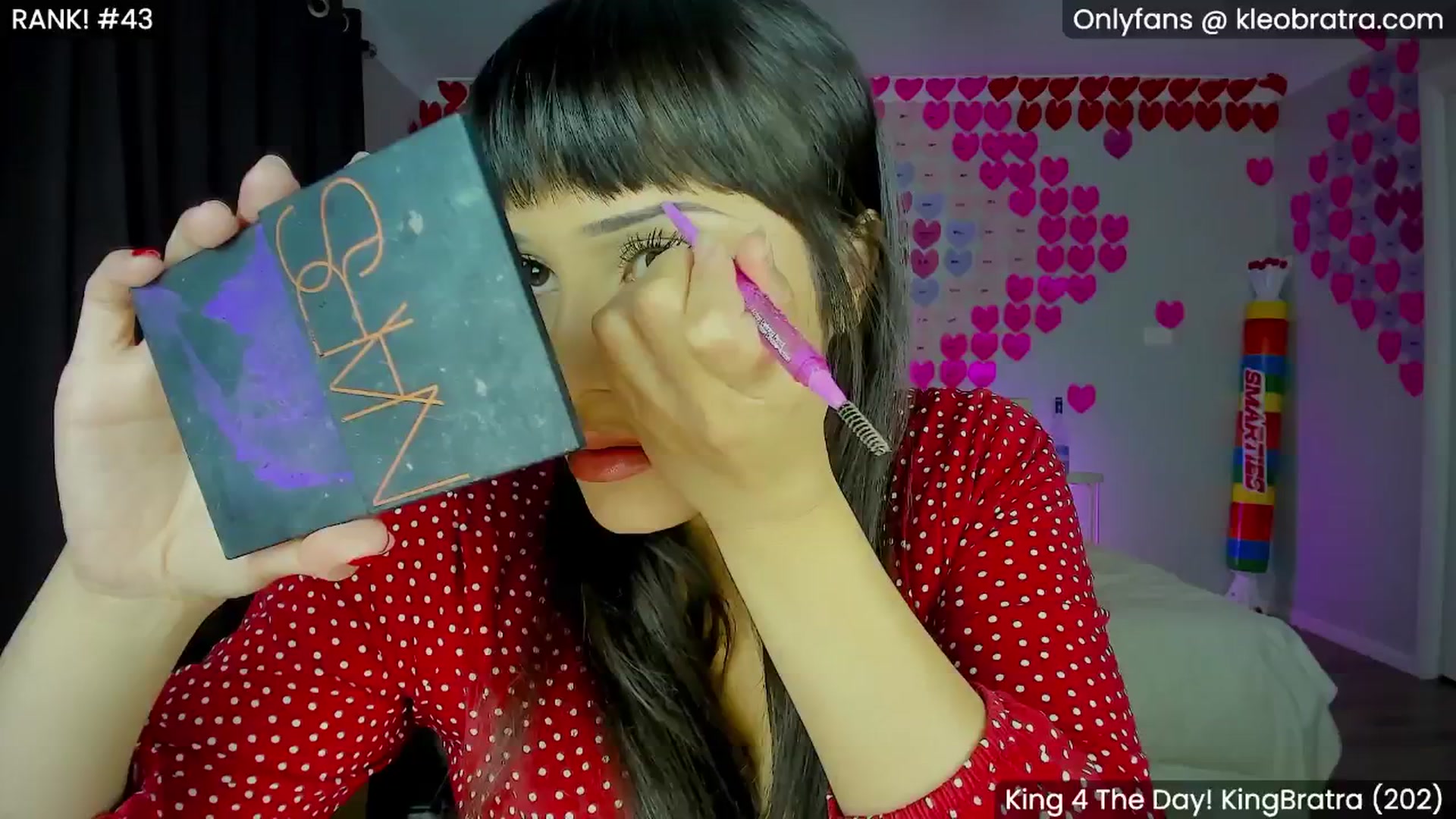Gallery image thumbnail from KleoBratra's myfreecams stream on, 02/17/2025, 10:49 image 1 of 20
