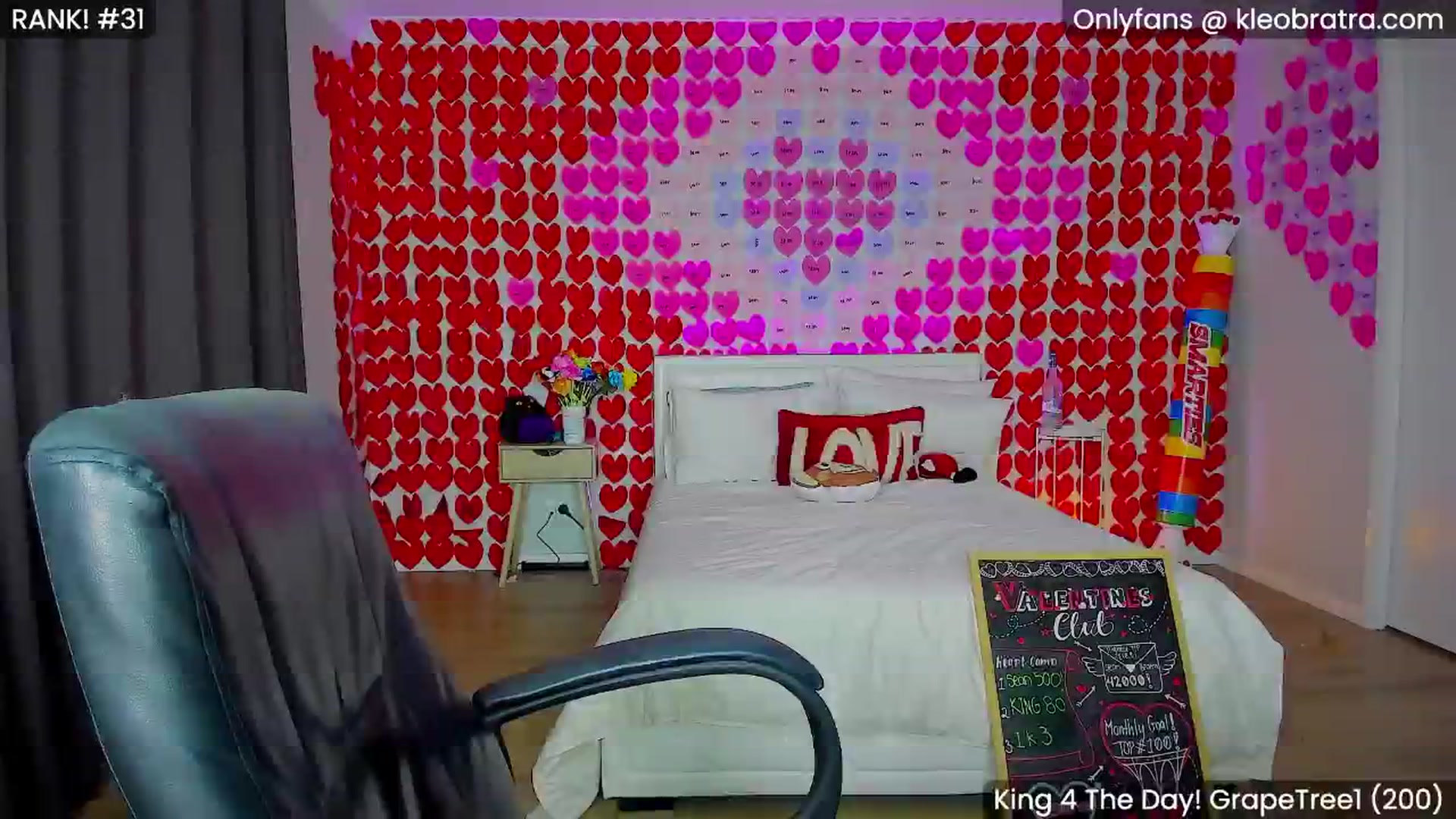 Gallery image thumbnail from KleoBratra's myfreecams stream on, 02/26/2025, 06:08 image 20 of 20