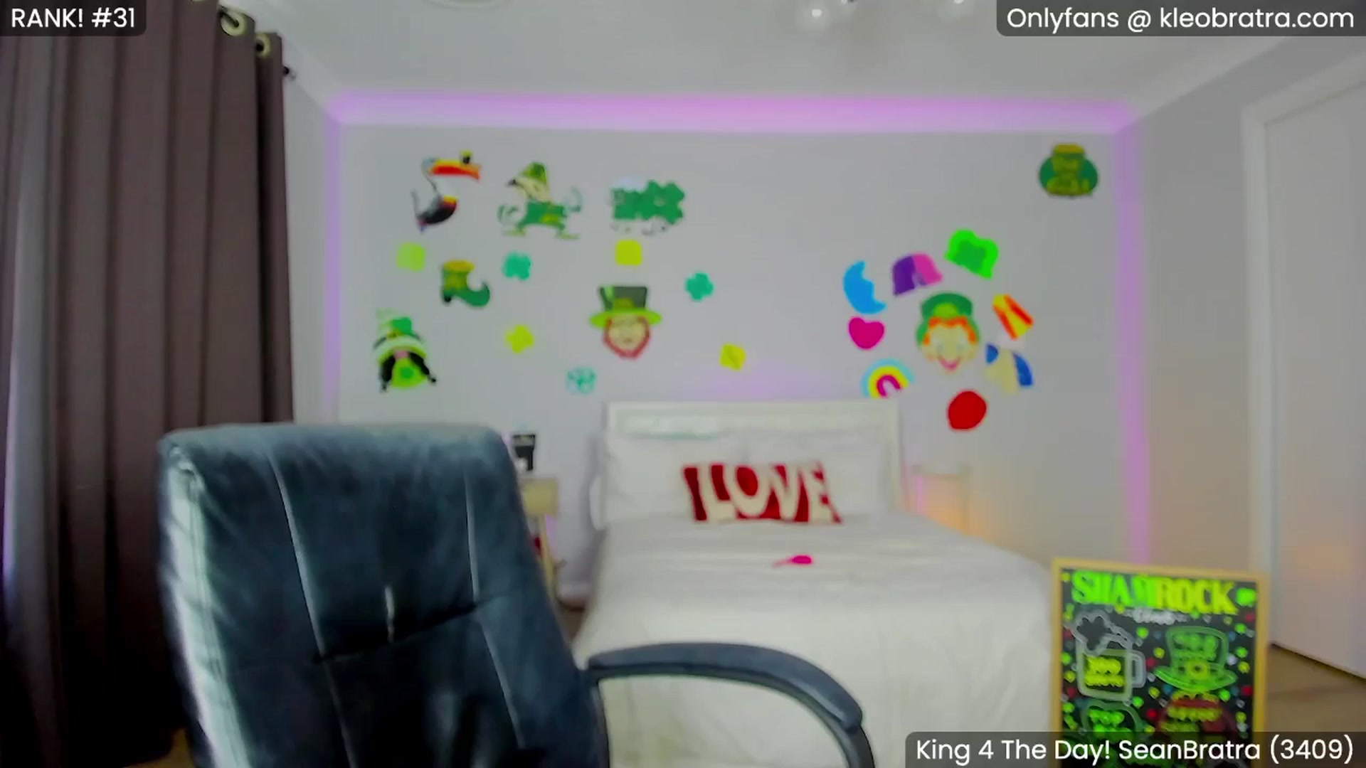 Gallery image thumbnail from KleoBratra's myfreecams stream on, 03/06/2025, 08:05 image 10 of 20