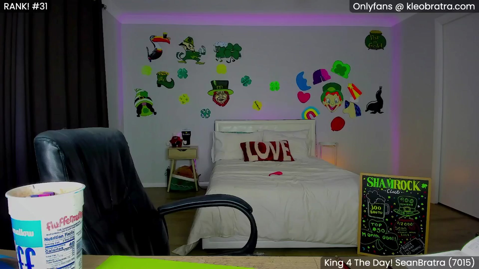 Gallery image thumbnail from KleoBratra's myfreecams stream on, 03/06/2025, 14:40 image 14 of 20