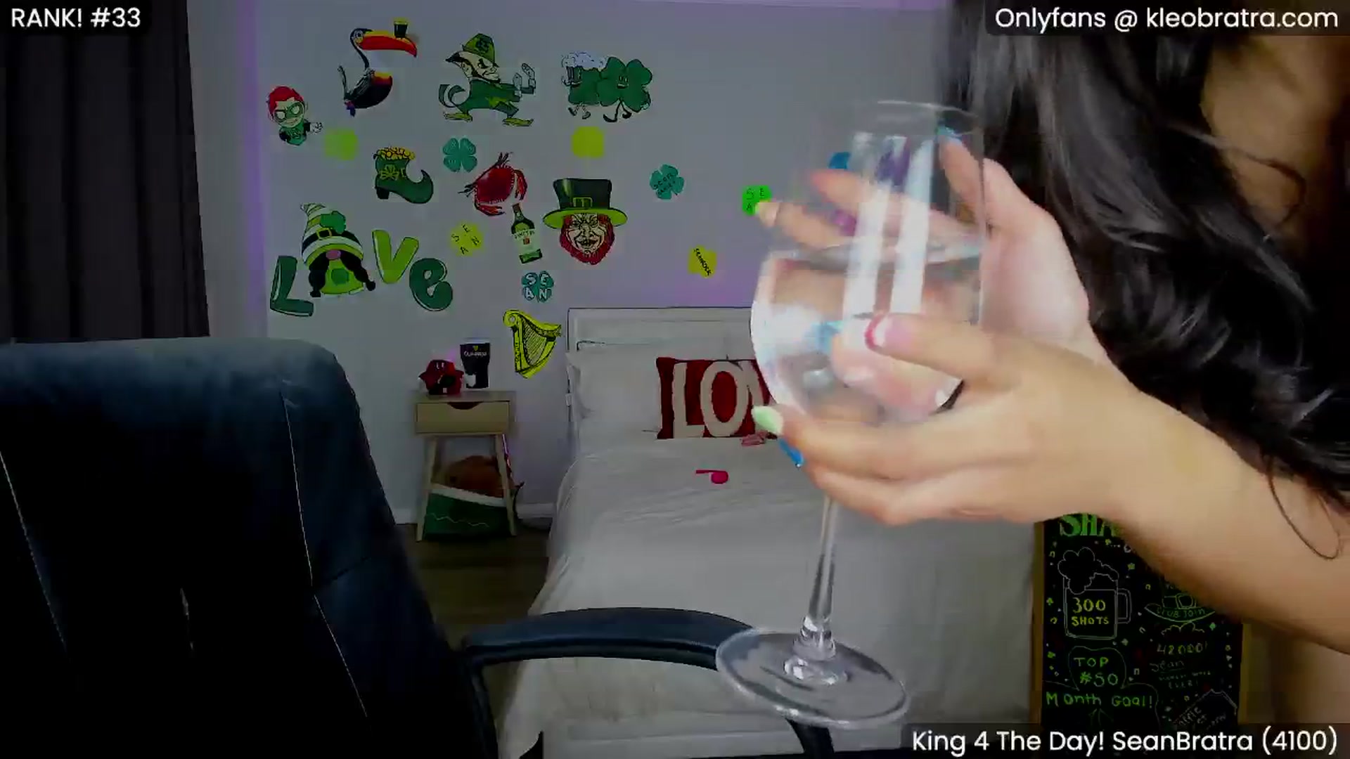 Gallery image thumbnail from KleoBratra's myfreecams stream on, 03/08/2025, 06:59 image 12 of 20