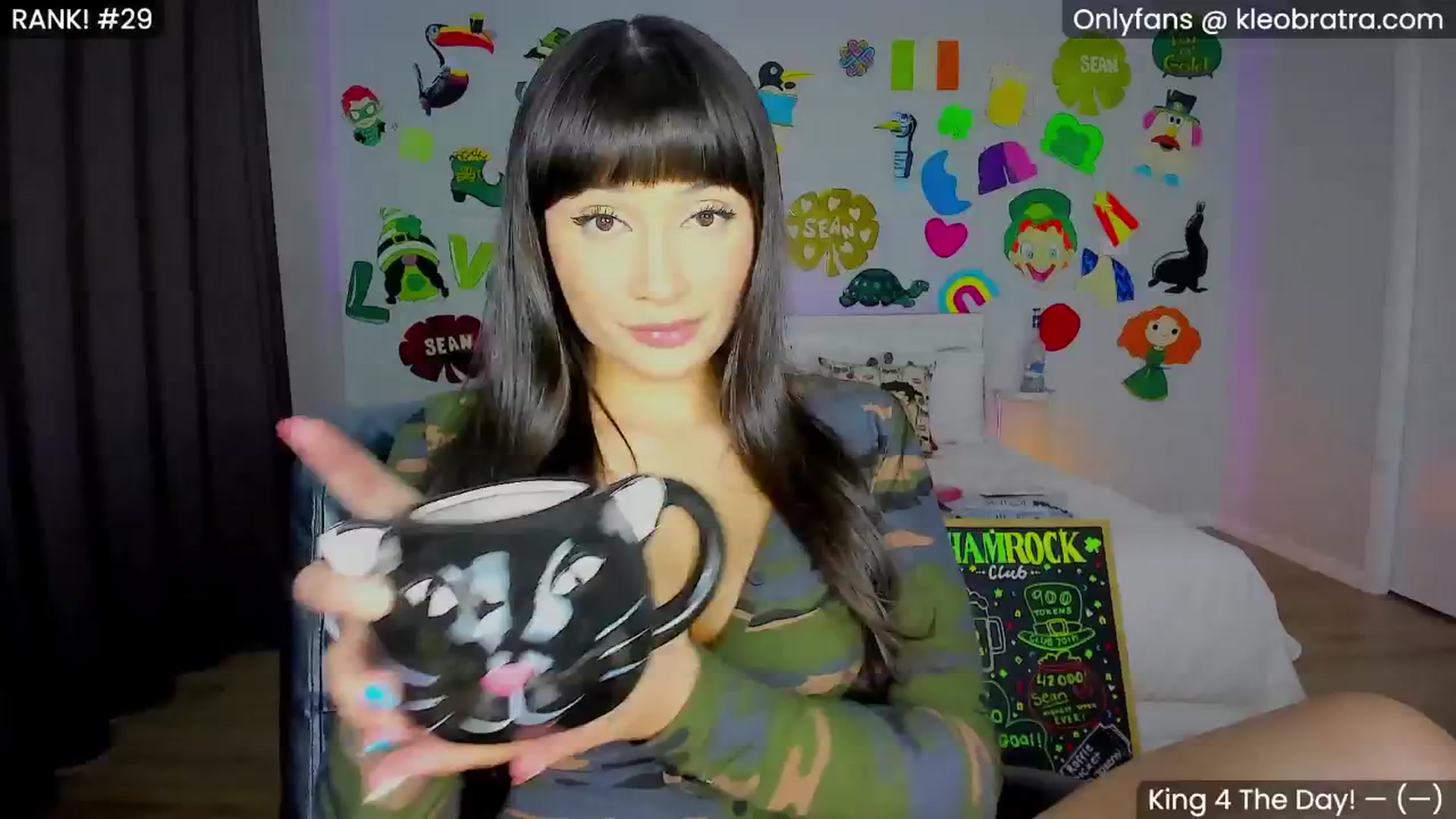 Gallery image thumbnail from KleoBratra's myfreecams stream on, 03/12/2025, 05:54 image 2 of 20