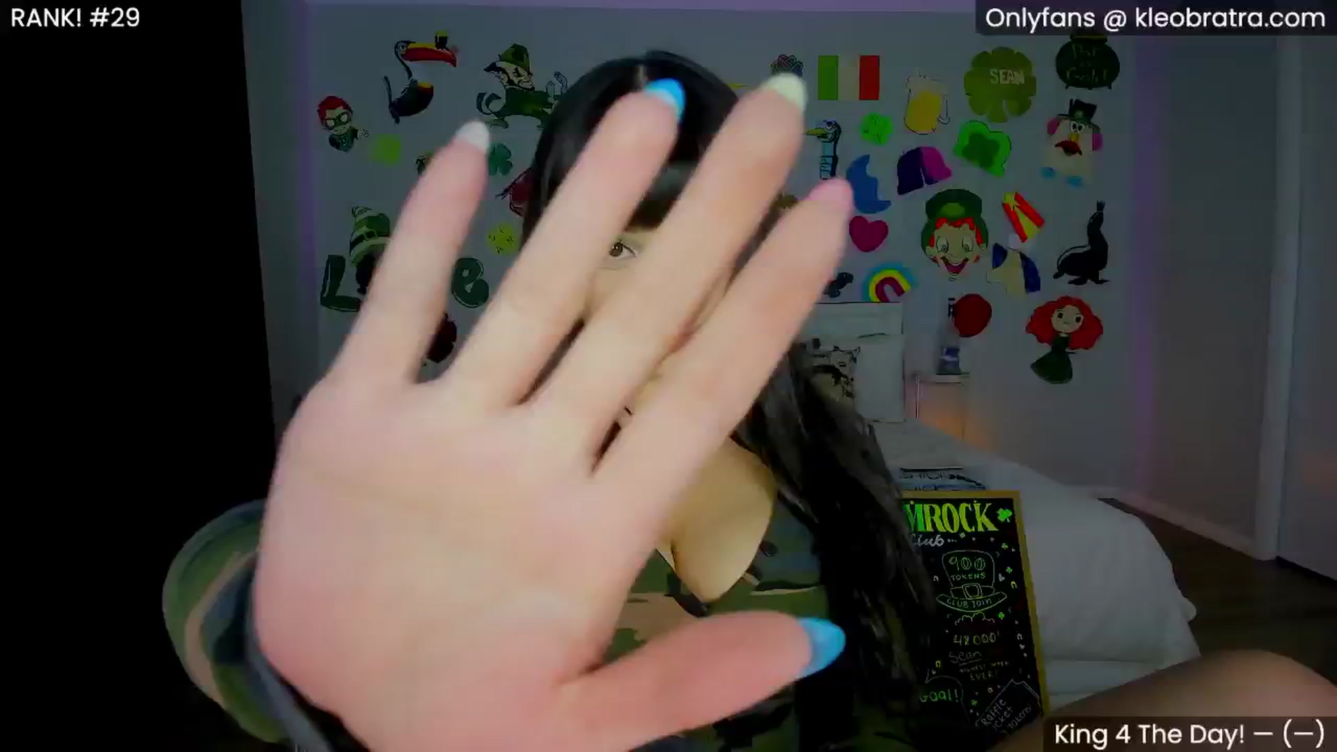Gallery image thumbnail from KleoBratra's myfreecams stream on, 03/12/2025, 05:54 image 6 of 20