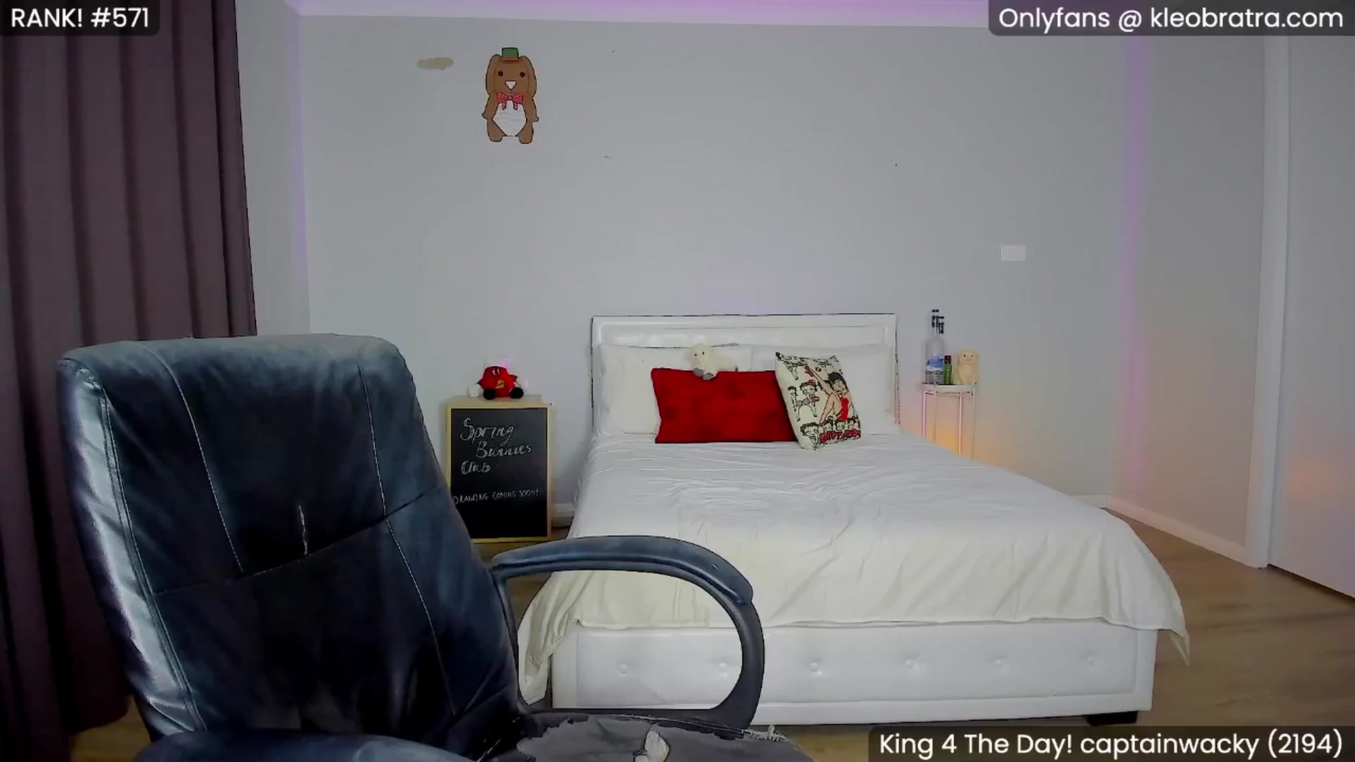 Gallery image thumbnail from KleoBratra's myfreecams stream on, 04/02/2025, 12:36 image 18 of 20