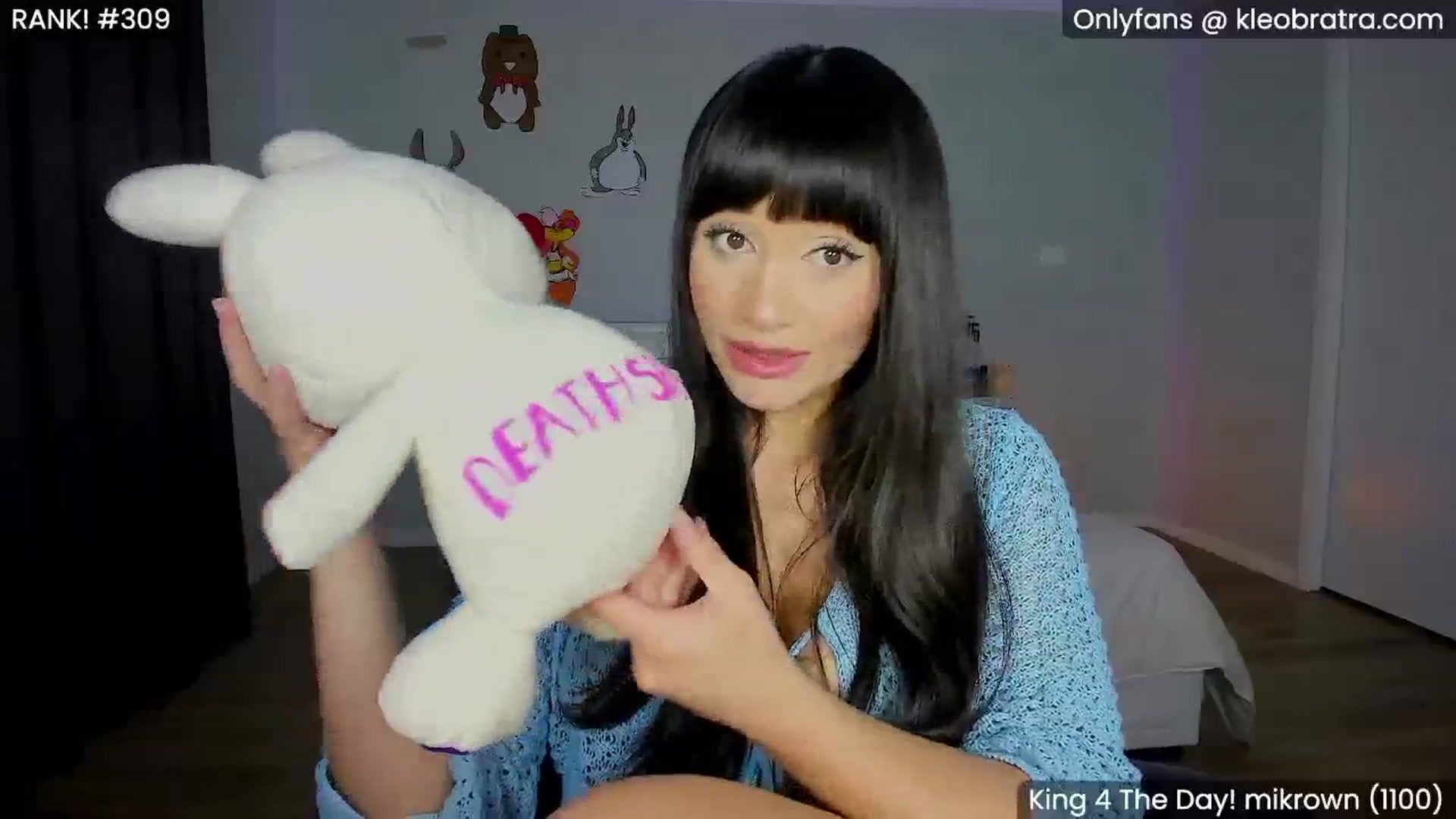 Gallery image thumbnail from KleoBratra's myfreecams stream on, 04/04/2025, 12:18 image 5 of 20