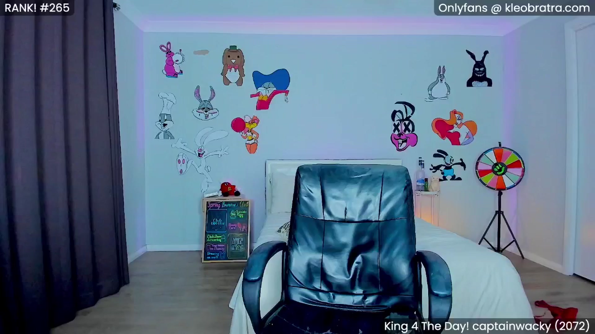 Gallery image thumbnail from KleoBratra's myfreecams stream on, 04/15/2025, 16:30 image 10 of 20