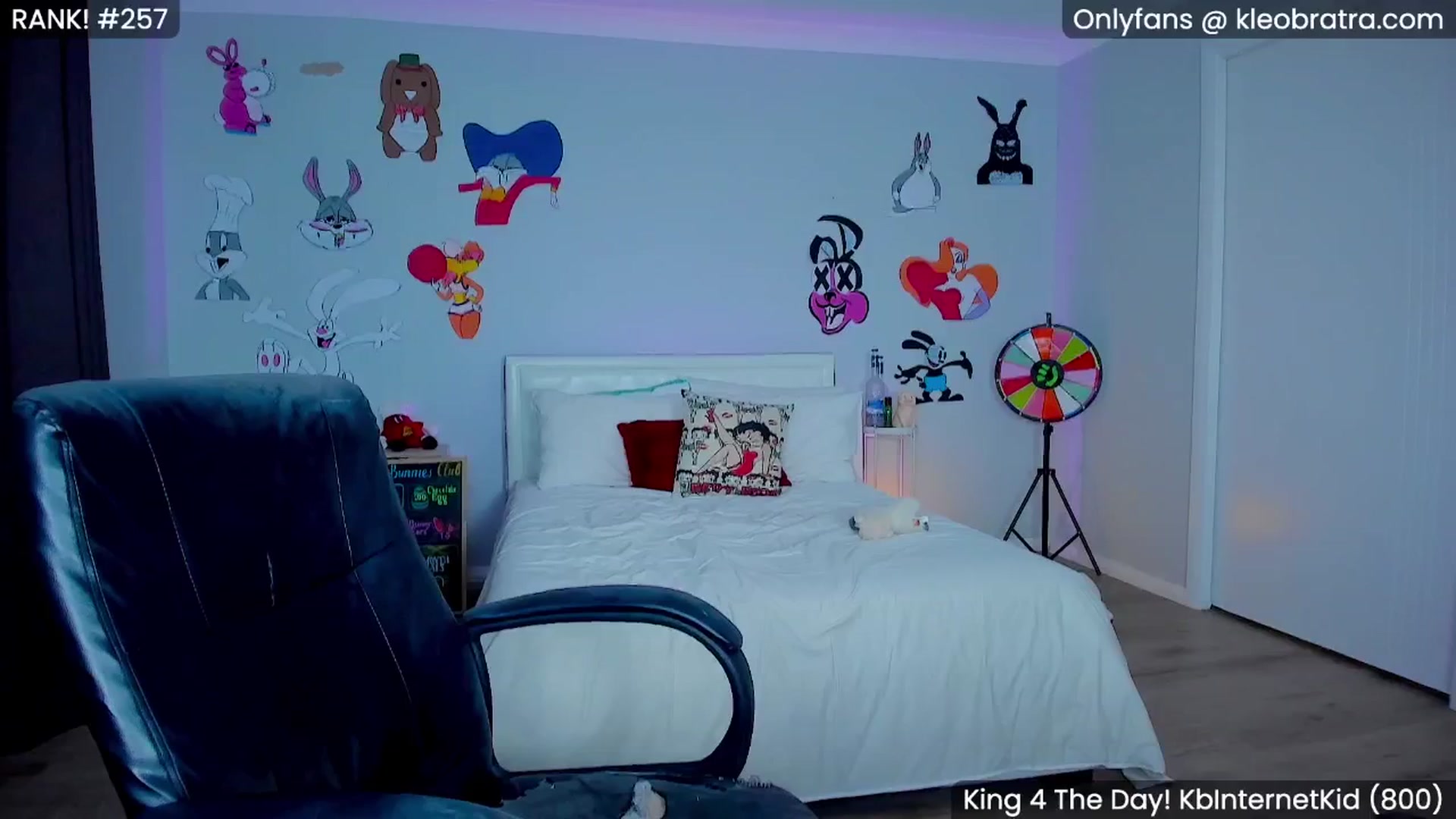 Gallery image thumbnail from KleoBratra's myfreecams stream on, 04/16/2025, 06:13 image 16 of 20