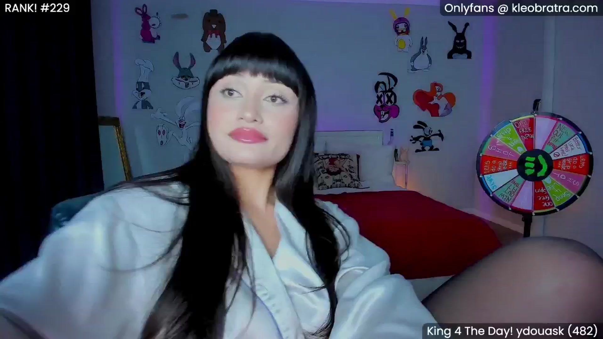 Gallery image thumbnail from KleoBratra's myfreecams stream on, 04/21/2025, 10:04 image 6 of 20