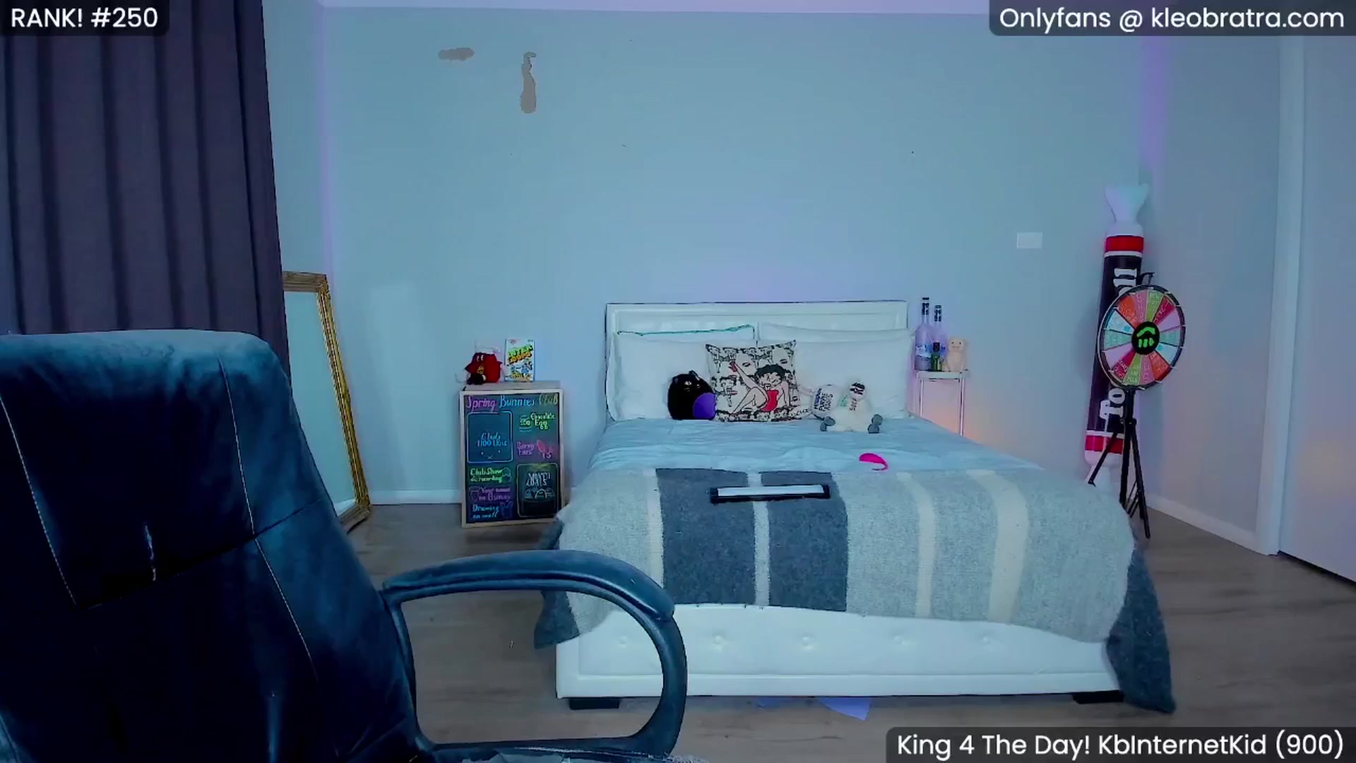 Gallery image thumbnail from KleoBratra's myfreecams stream on, 05/01/2025, 23:06 image 3 of 20