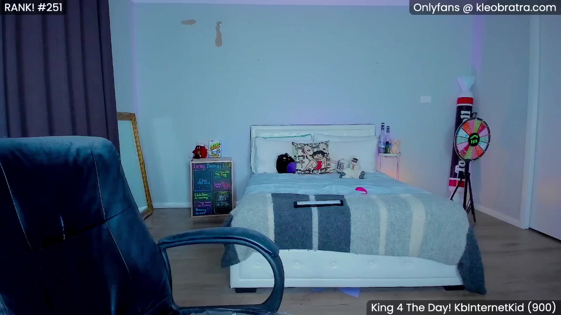 Gallery image thumbnail from KleoBratra's myfreecams stream on, 05/01/2025, 23:06 image 12 of 20