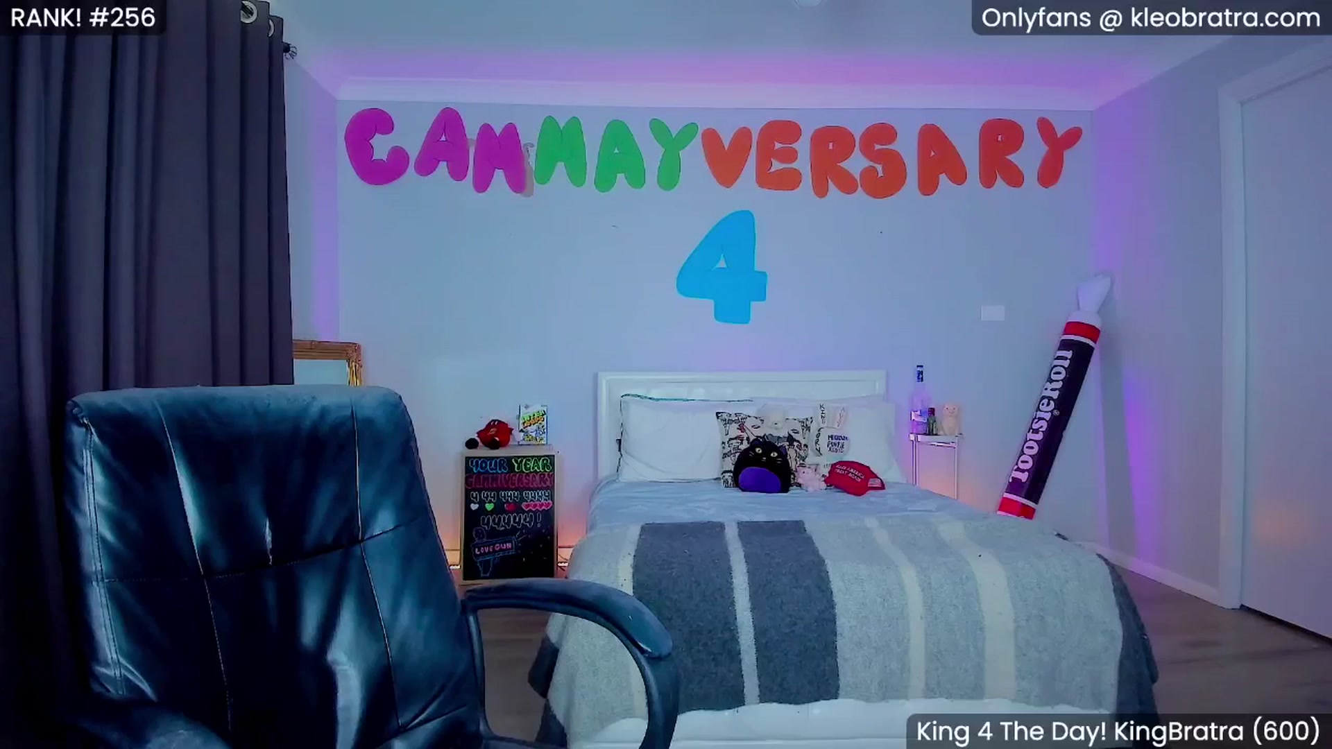 Gallery image thumbnail from KleoBratra's myfreecams stream on, 05/05/2025, 03:31 image 7 of 20