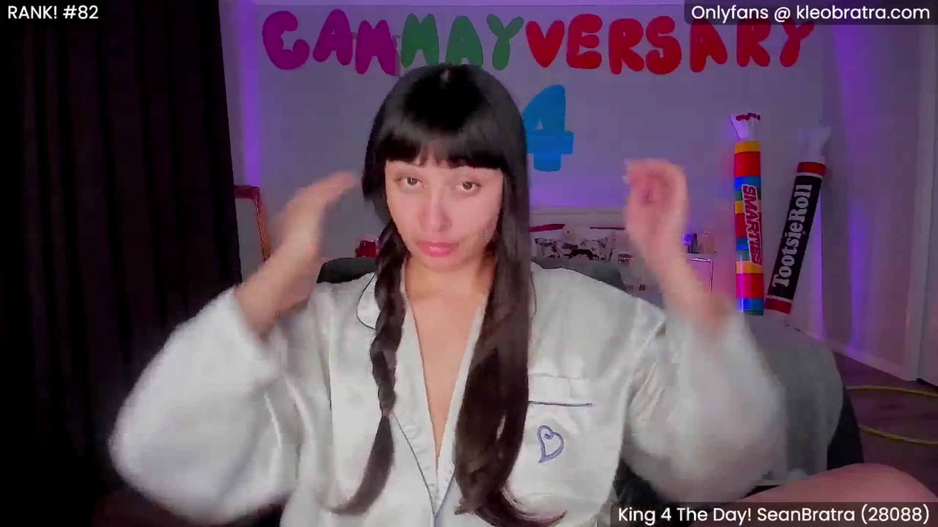 Gallery image thumbnail from KleoBratra's myfreecams stream on, 05/06/2025, 10:27 image 20 of 20