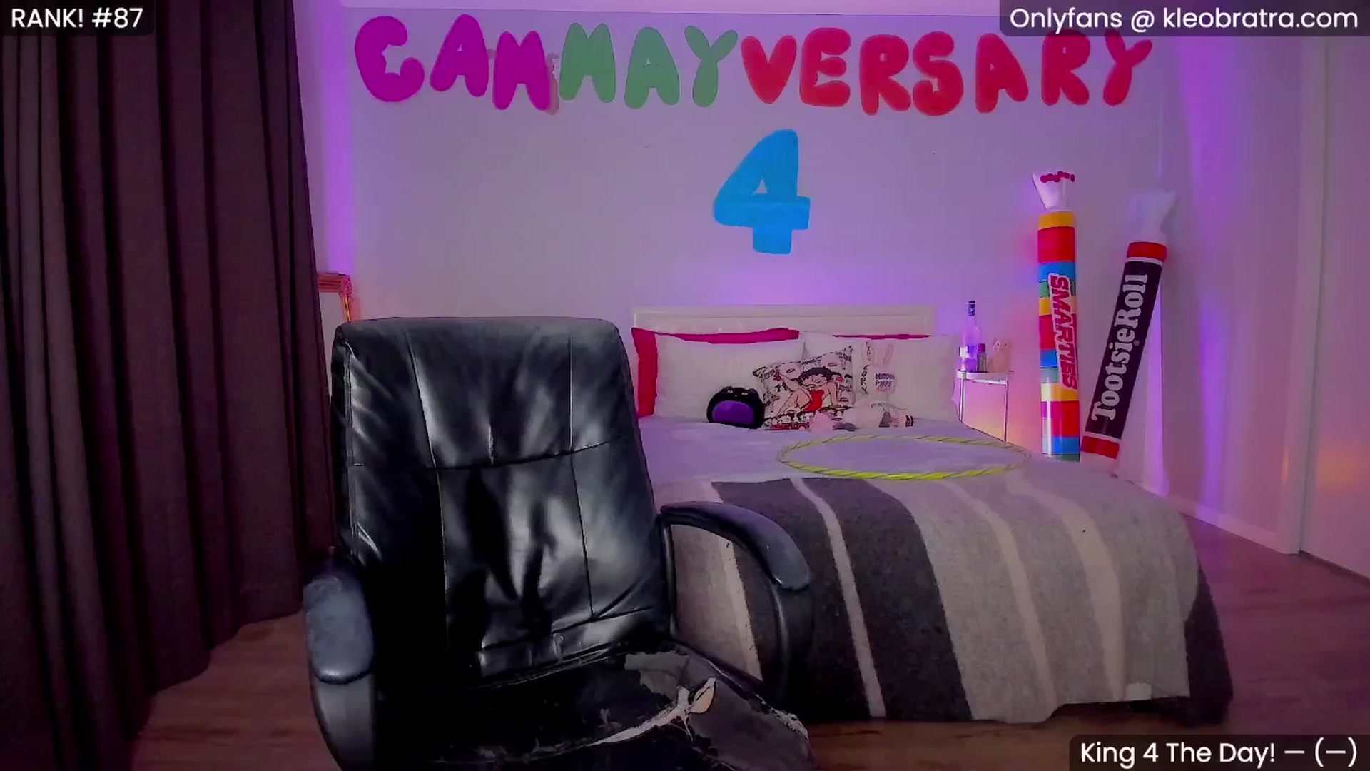 Gallery image thumbnail from KleoBratra's myfreecams stream on, 05/07/2025, 12:03 image 6 of 20
