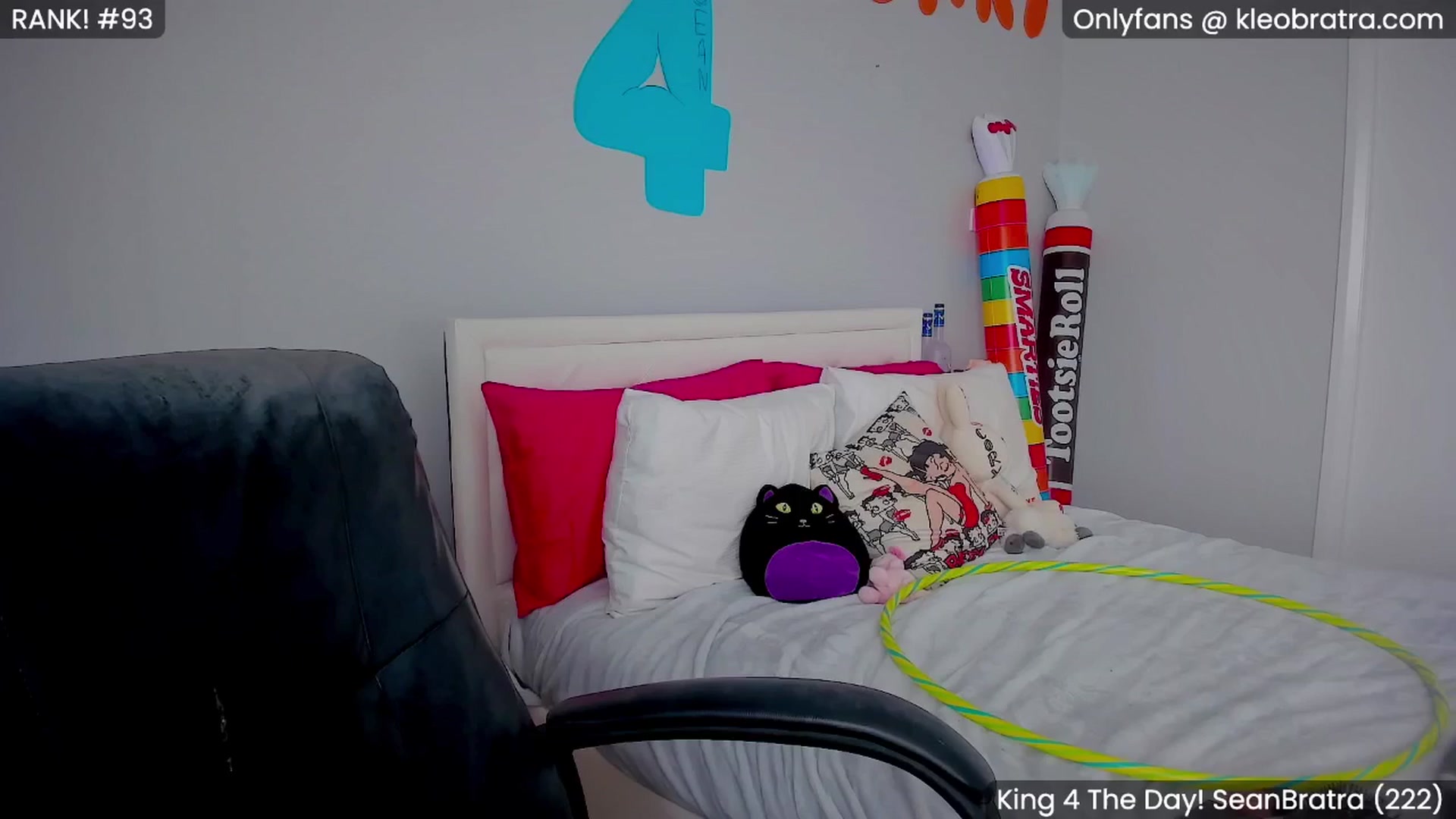 Gallery image thumbnail from KleoBratra's myfreecams stream on, 05/09/2025, 24:14 image 9 of 20