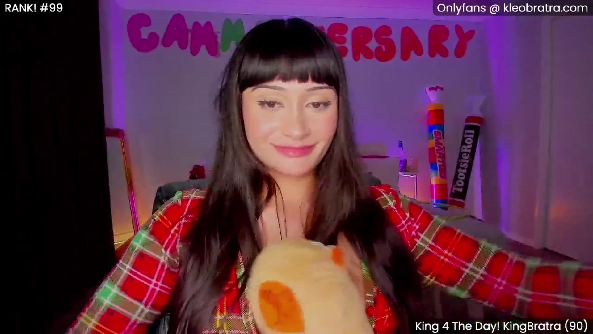 Gallery image thumbnail from KleoBratra's myfreecams stream on, 05/09/2025, 11:45 image 7 of 20