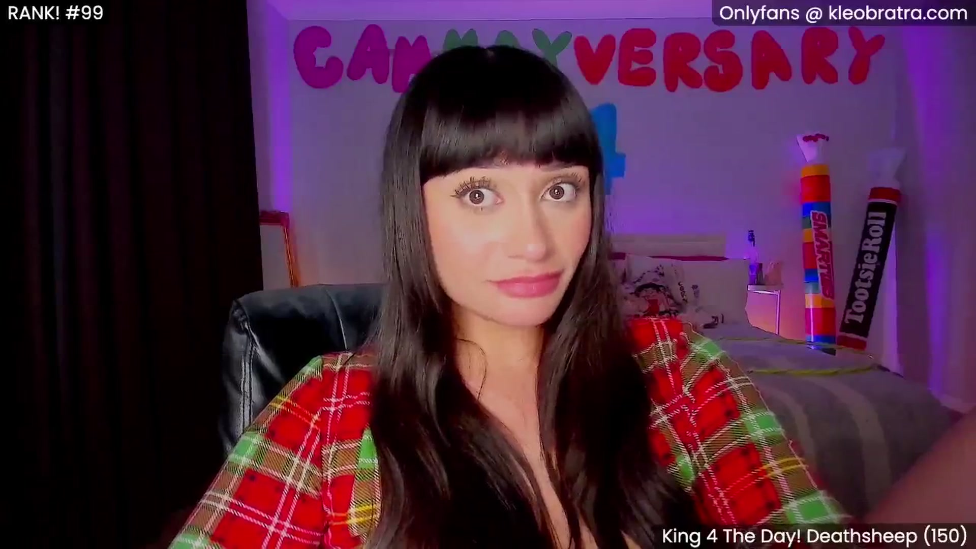 Gallery image thumbnail from KleoBratra's myfreecams stream on, 05/09/2025, 11:45 image 13 of 20