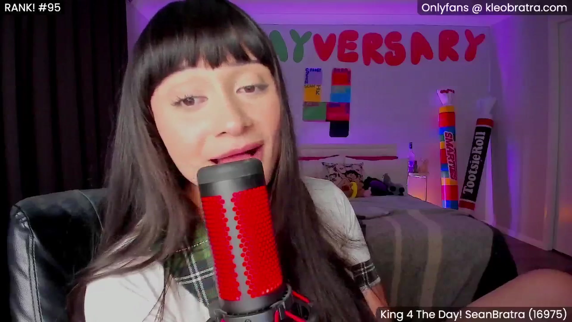 Gallery image thumbnail from KleoBratra's myfreecams stream on, 05/12/2025, 10:20 image 15 of 20