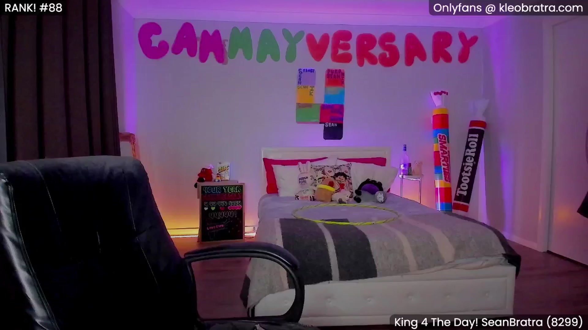 Gallery image thumbnail from KleoBratra's myfreecams stream on, 05/13/2025, 09:03 image 17 of 20