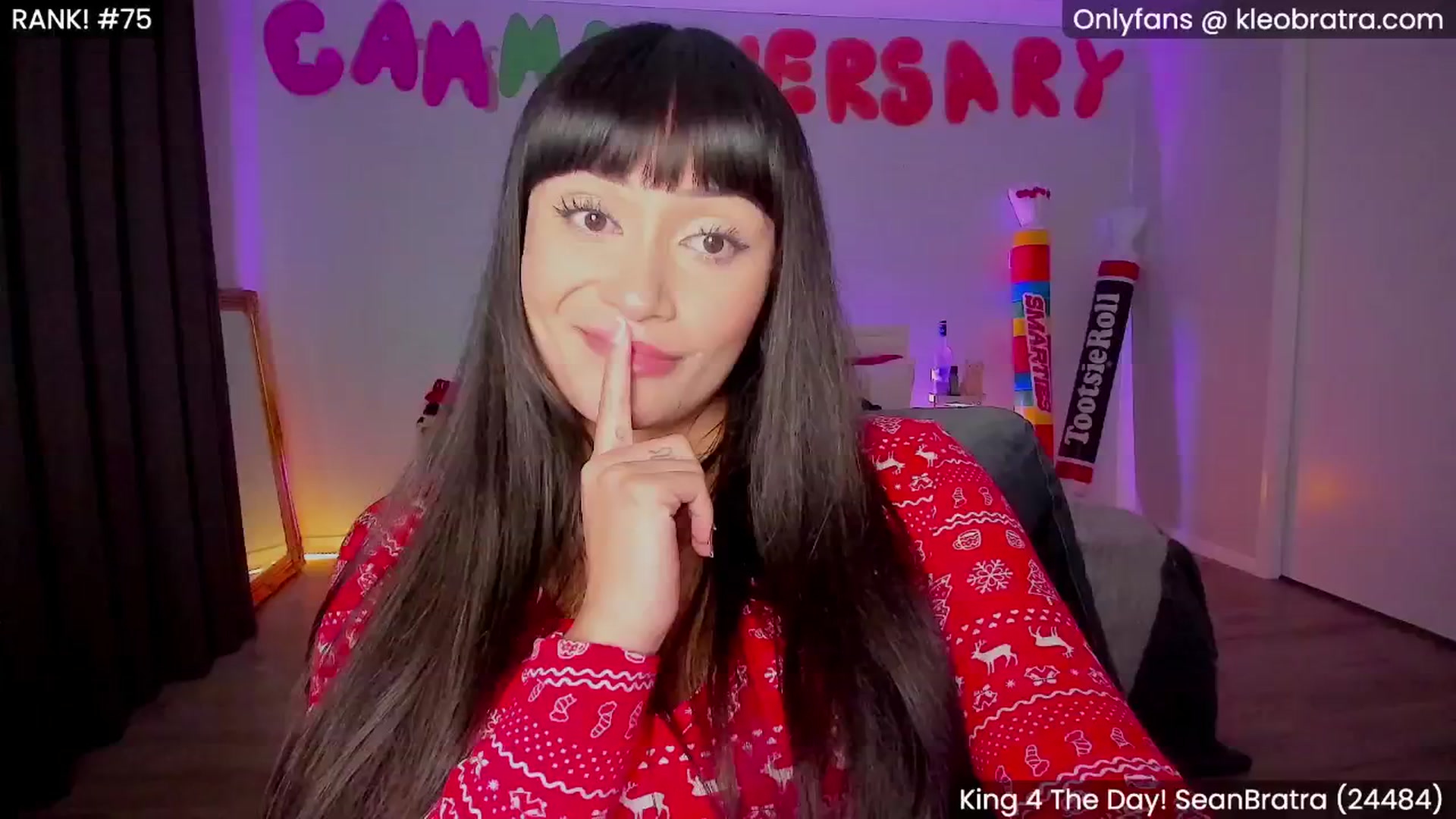 Gallery image thumbnail from KleoBratra's myfreecams stream on, 05/17/2025, 12:49 image 6 of 20