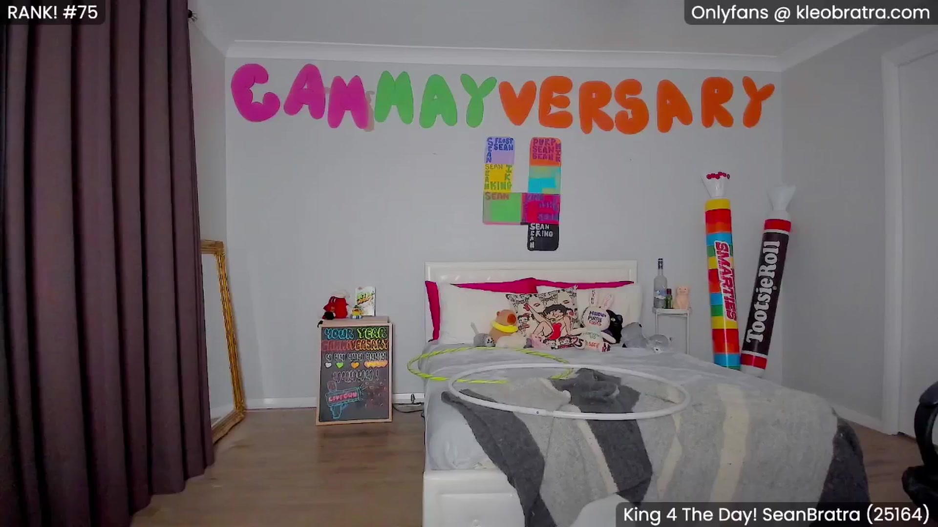 Gallery image thumbnail from KleoBratra's myfreecams stream on, 05/17/2025, 13:45 image 9 of 20