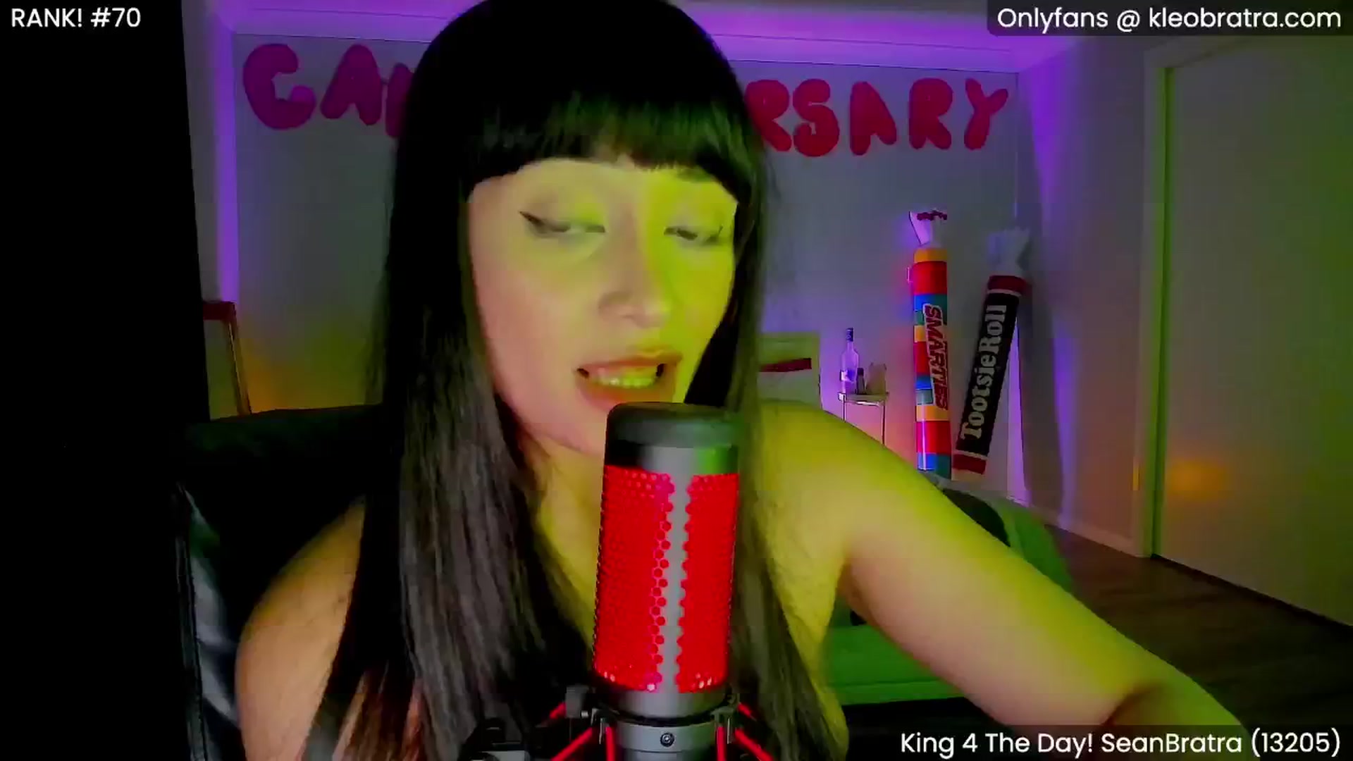 Gallery image thumbnail from KleoBratra's myfreecams stream on, 05/20/2025, 07:59 image 18 of 20