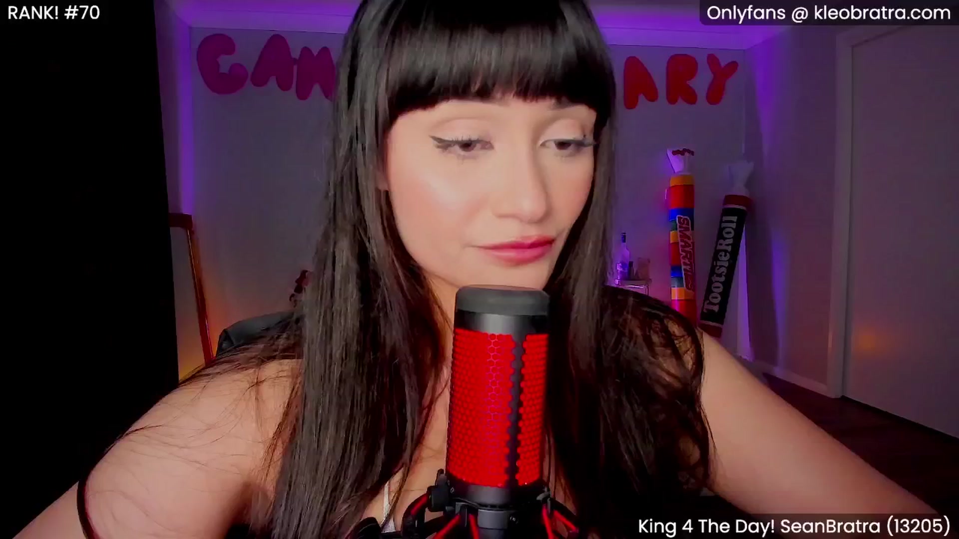 Gallery image thumbnail from KleoBratra's myfreecams stream on, 05/20/2025, 07:59 image 14 of 20
