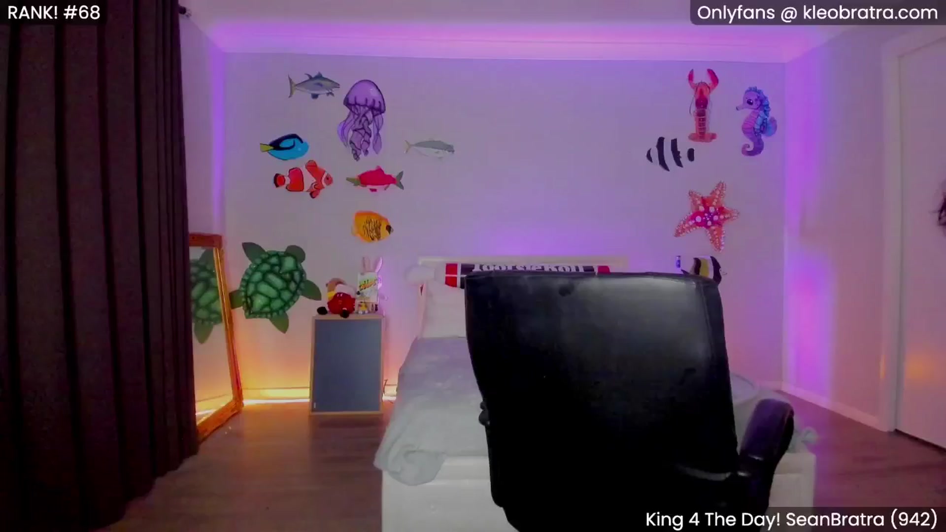 Gallery image thumbnail from KleoBratra's myfreecams stream on, 06/04/2025, 10:07 image 11 of 20