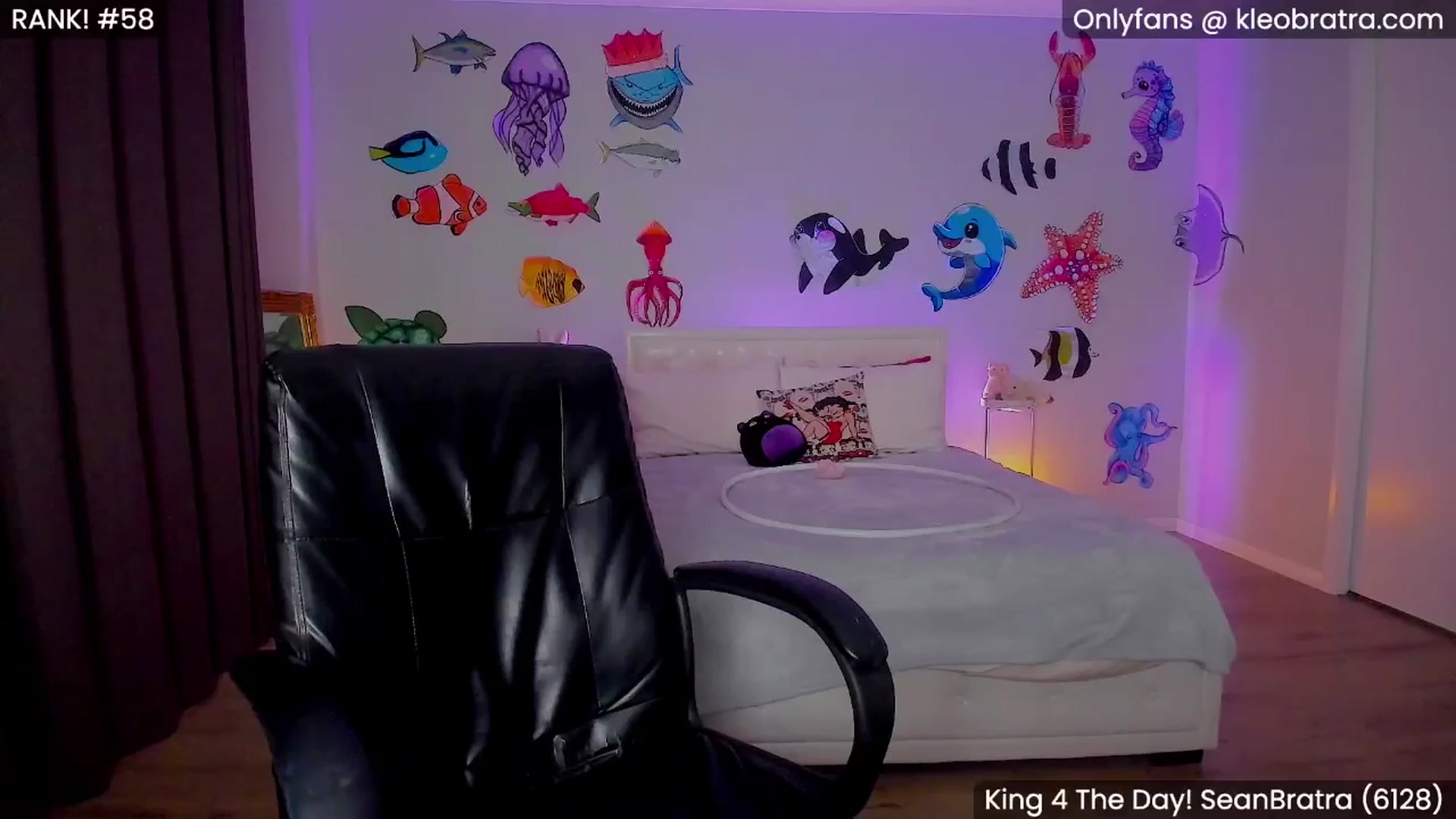 Gallery image thumbnail from KleoBratra's myfreecams stream on, 06/06/2025, 09:06 image 14 of 20