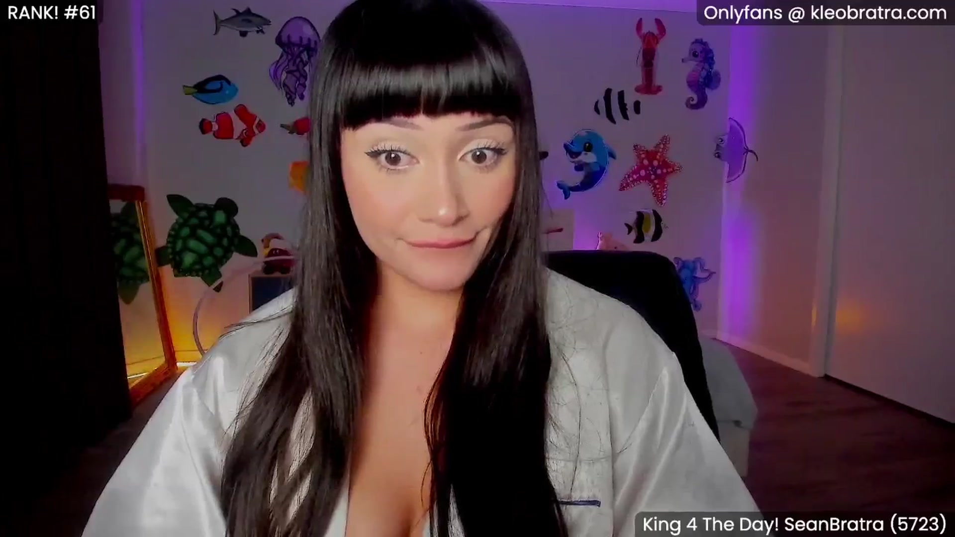 Gallery image thumbnail from KleoBratra's myfreecams stream on, 06/06/2025, 09:06 image 10 of 20